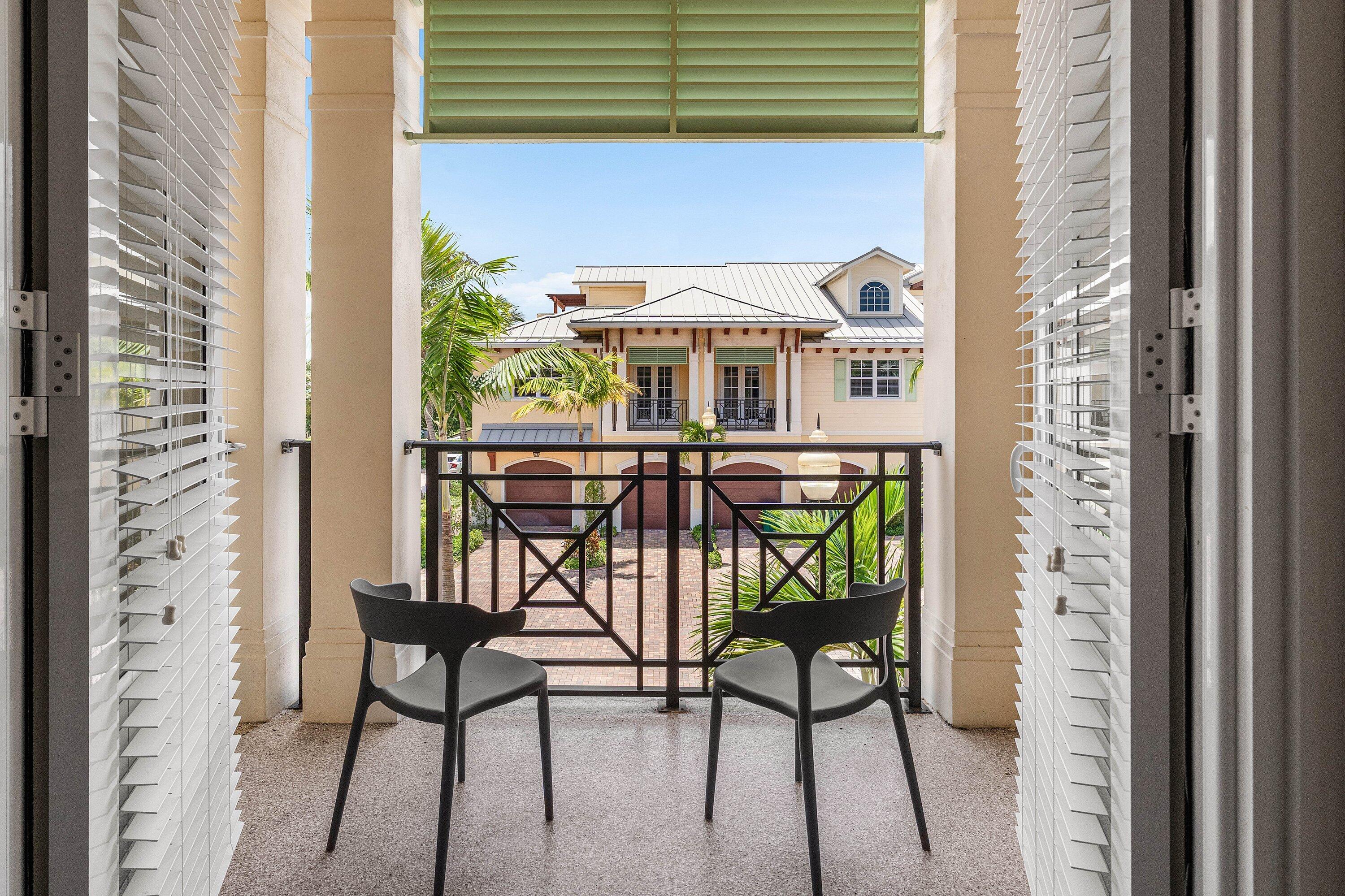3770 County Line #B5, Tequesta FL 33469