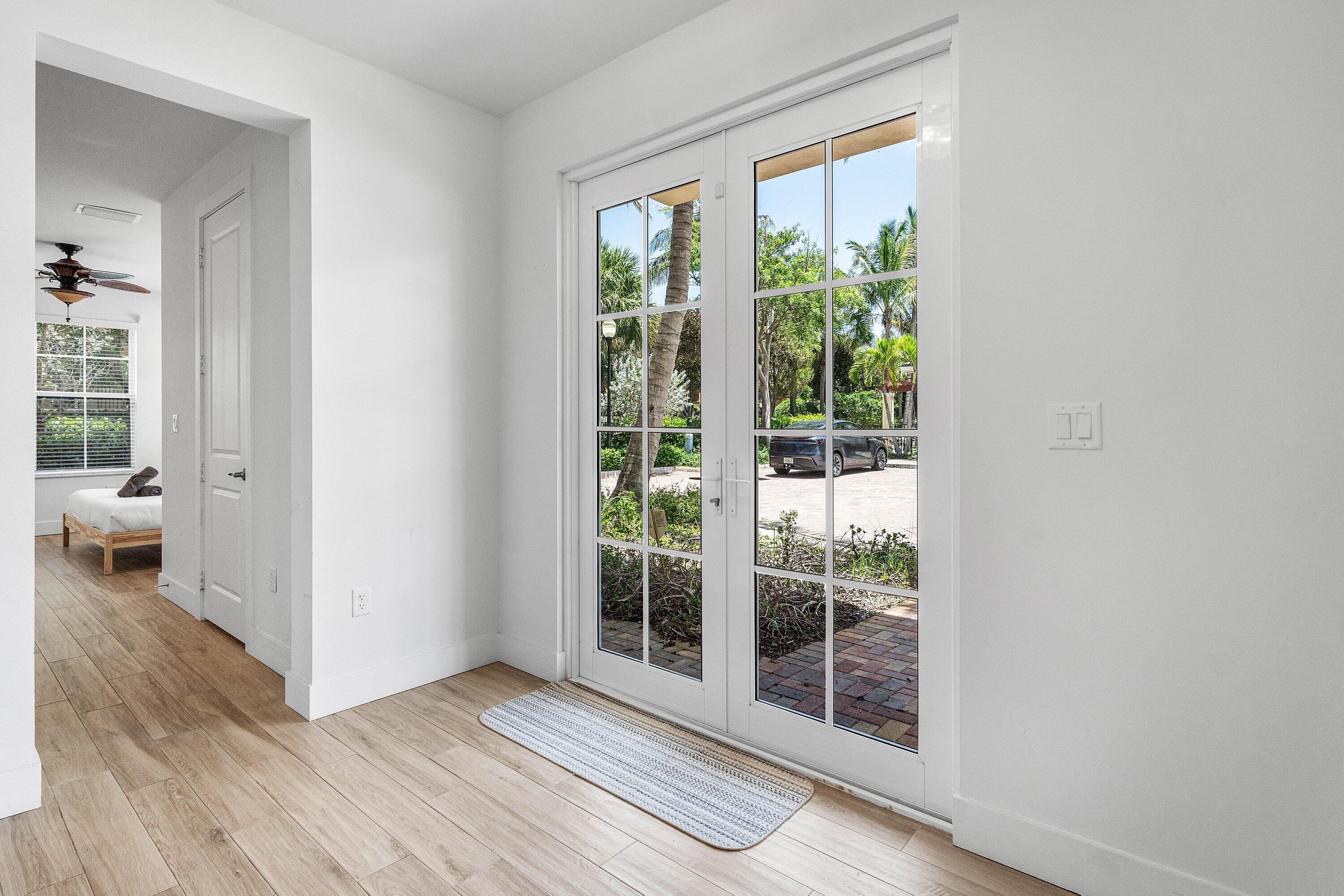 3770 County Line #B5, Tequesta FL 33469