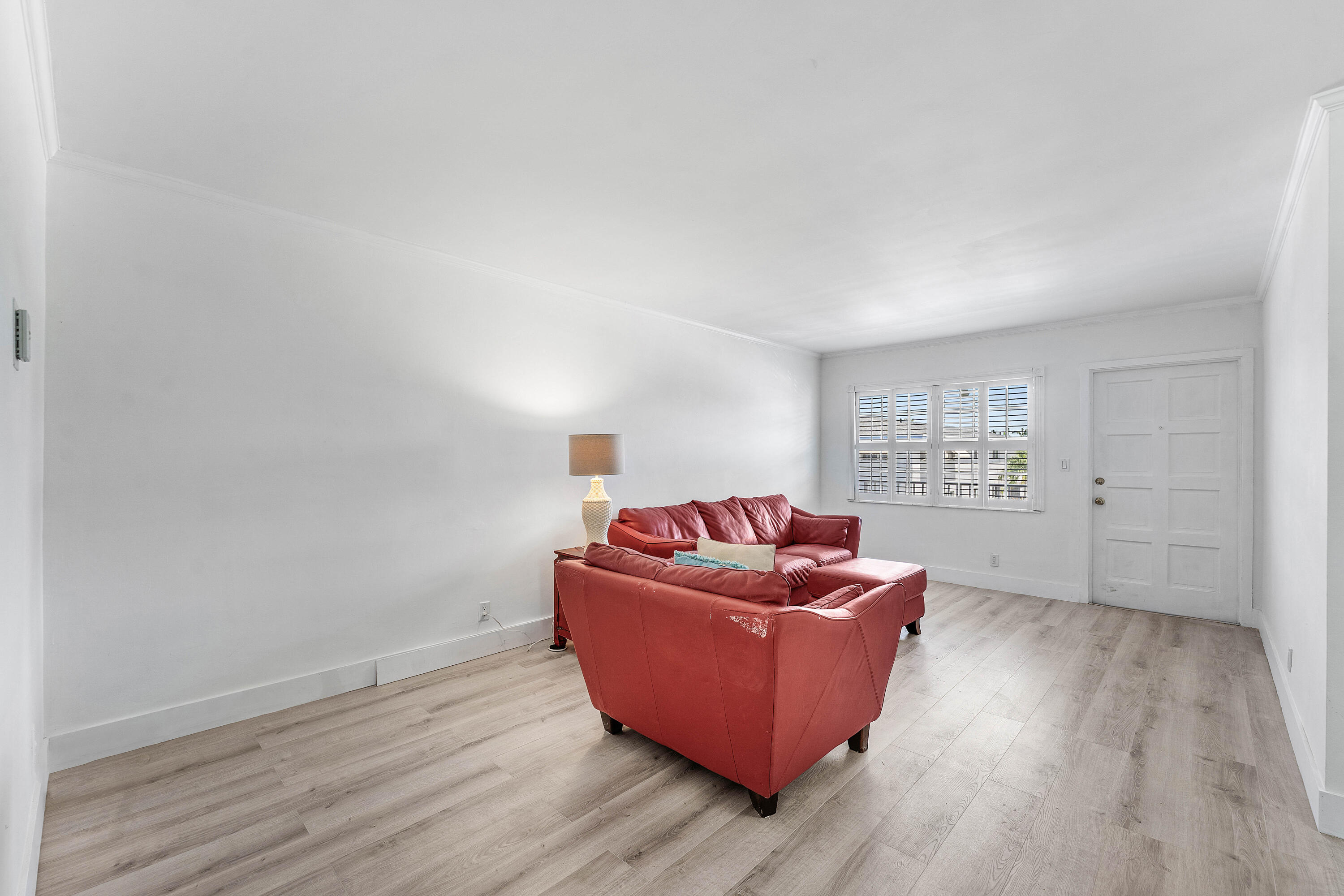 4111 NE 21st #204, Lighthouse Point FL 33064