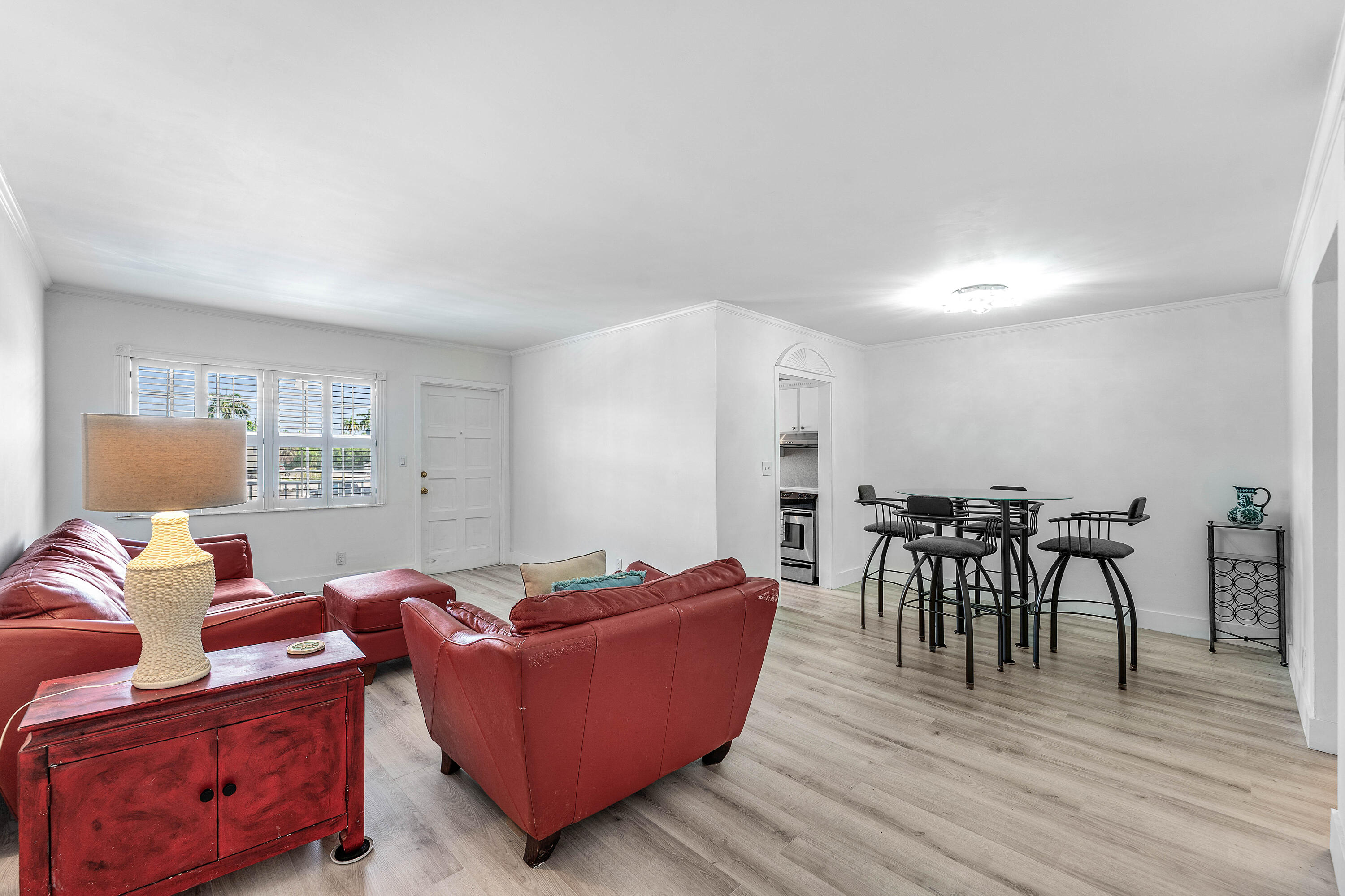 4111 NE 21st #204, Lighthouse Point FL 33064