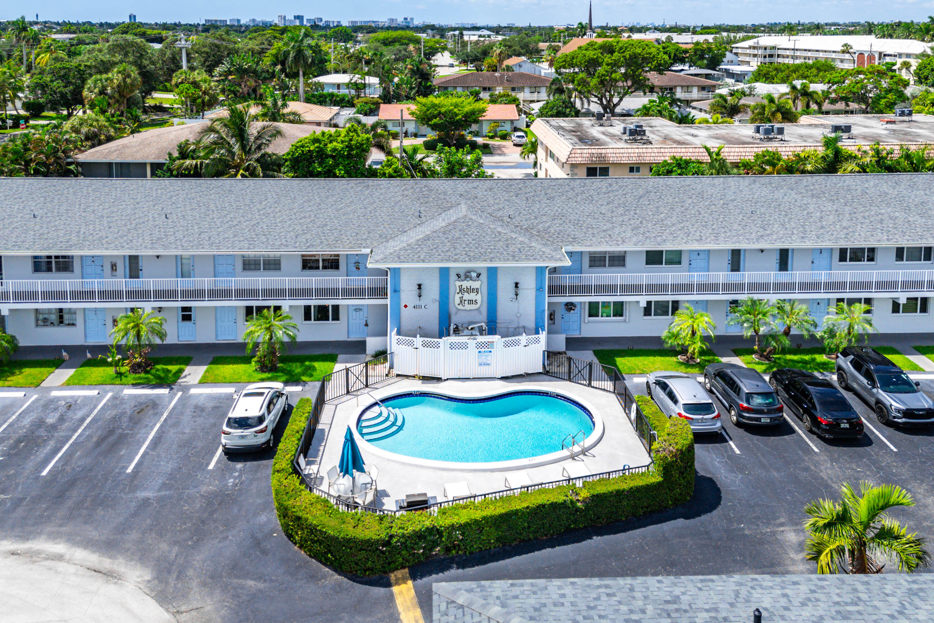 4111 NE 21st #204, Lighthouse Point FL 33064
