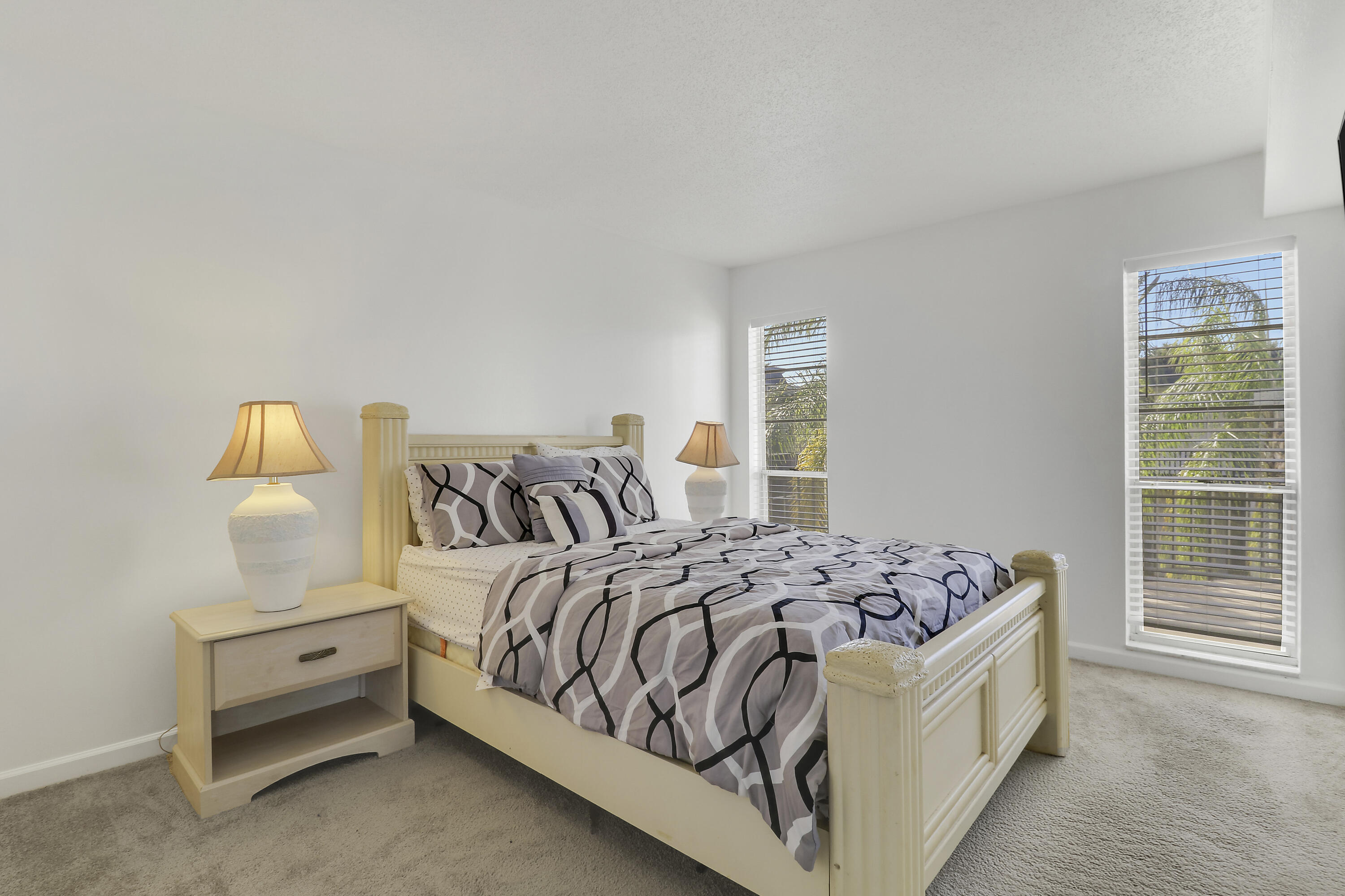 7 GREENWAY #202, Royal Palm Beach FL 33411
