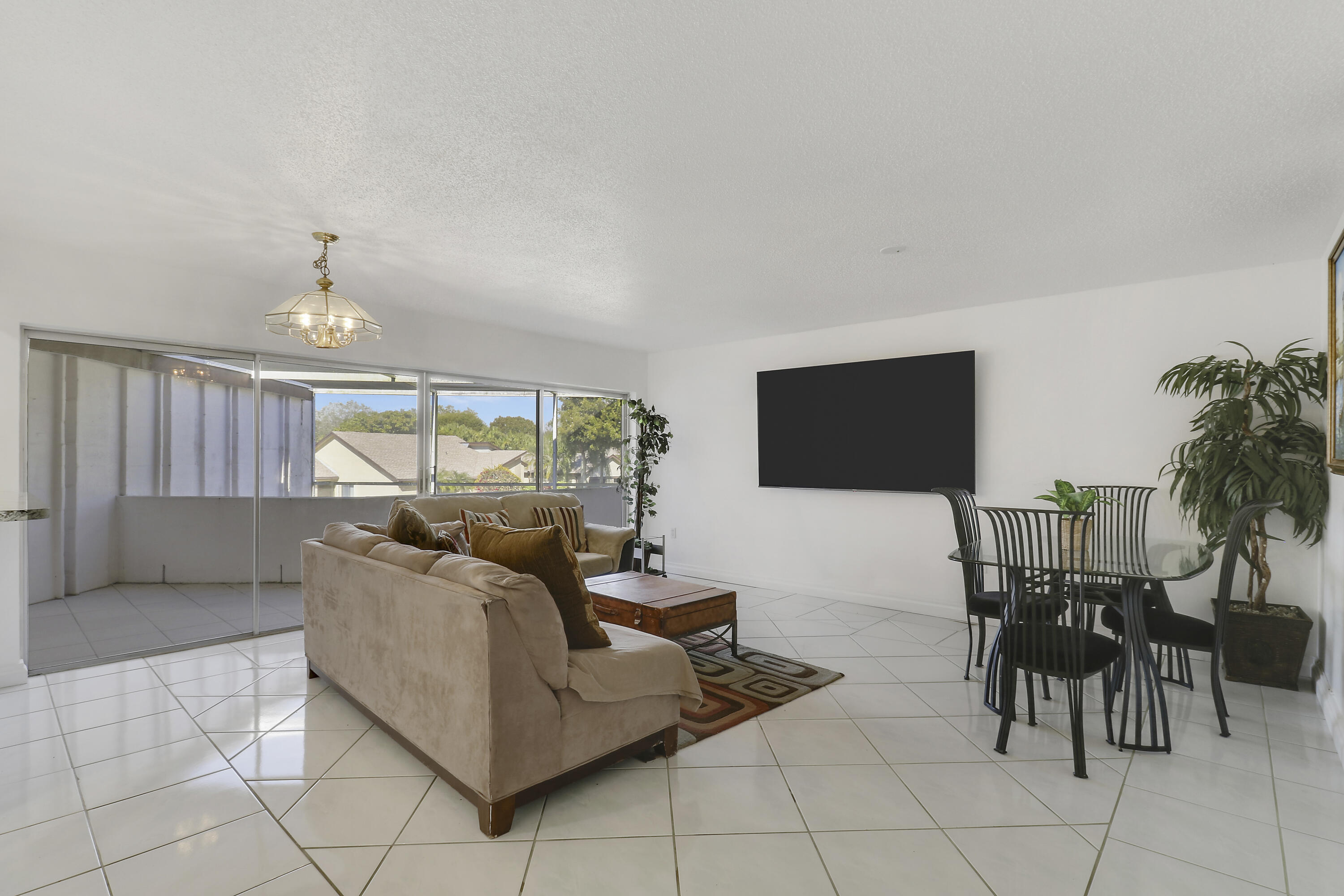 7 GREENWAY #202, Royal Palm Beach FL 33411