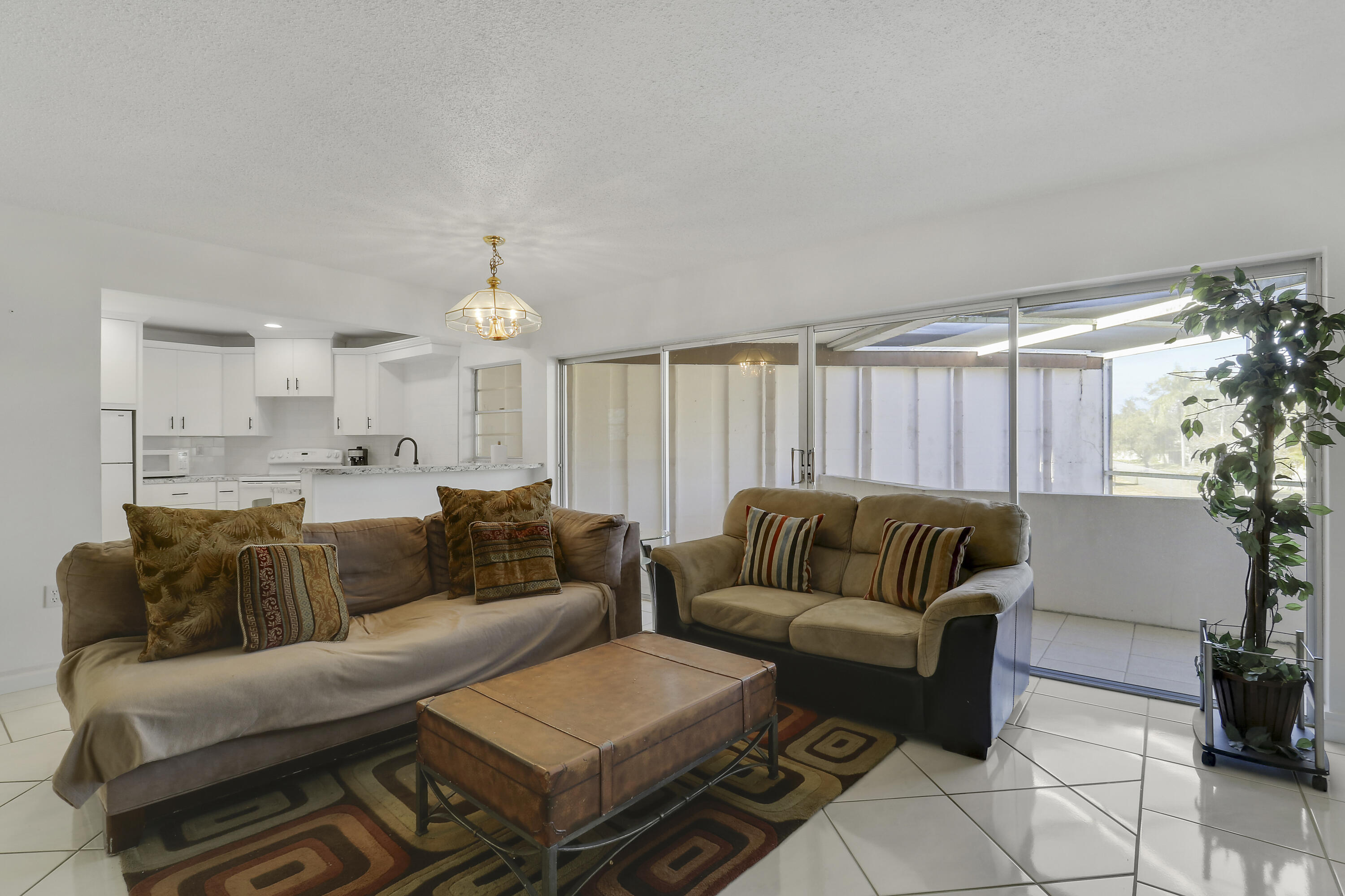 7 GREENWAY #202, Royal Palm Beach FL 33411