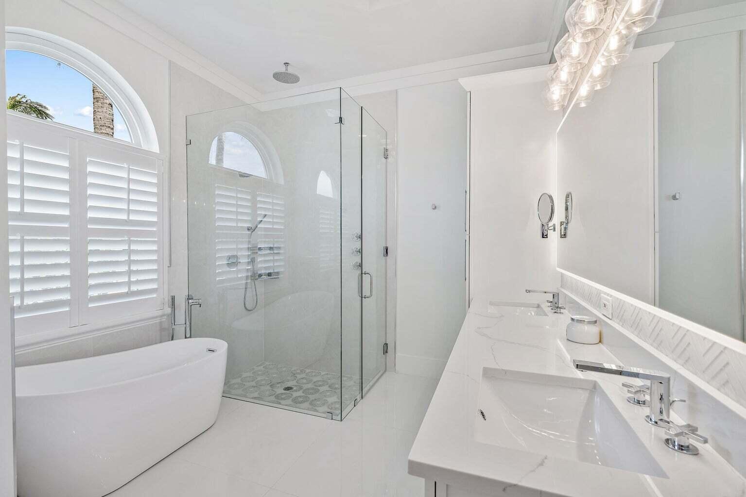 596 N Cypress, Tequesta FL 33469