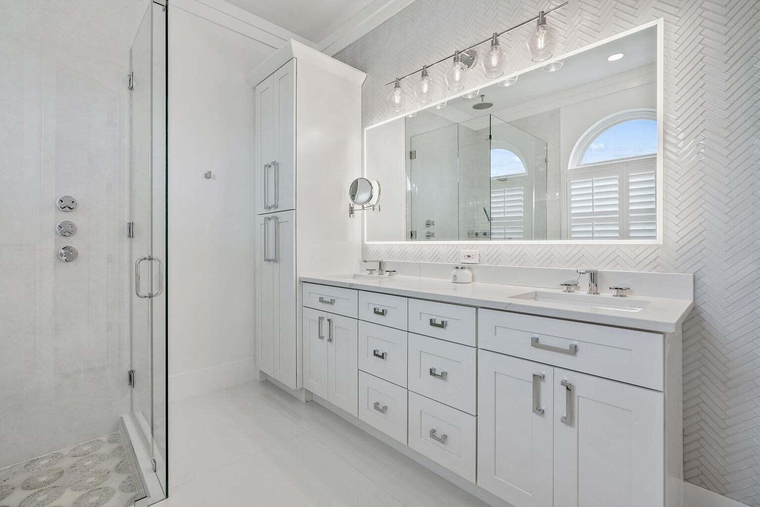 596 N Cypress, Tequesta FL 33469