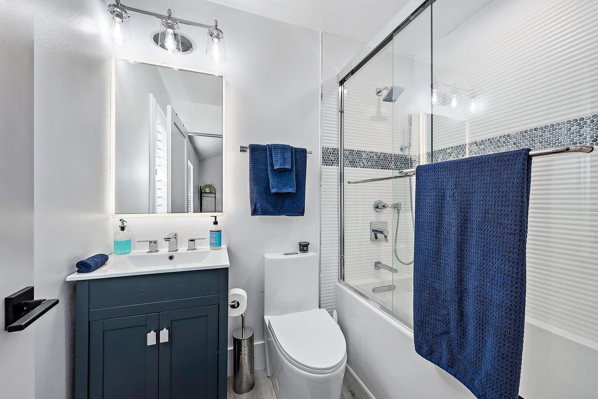 596 N Cypress, Tequesta FL 33469