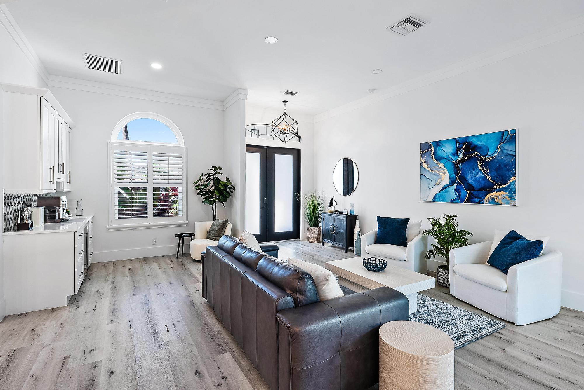 596 N Cypress, Tequesta FL 33469