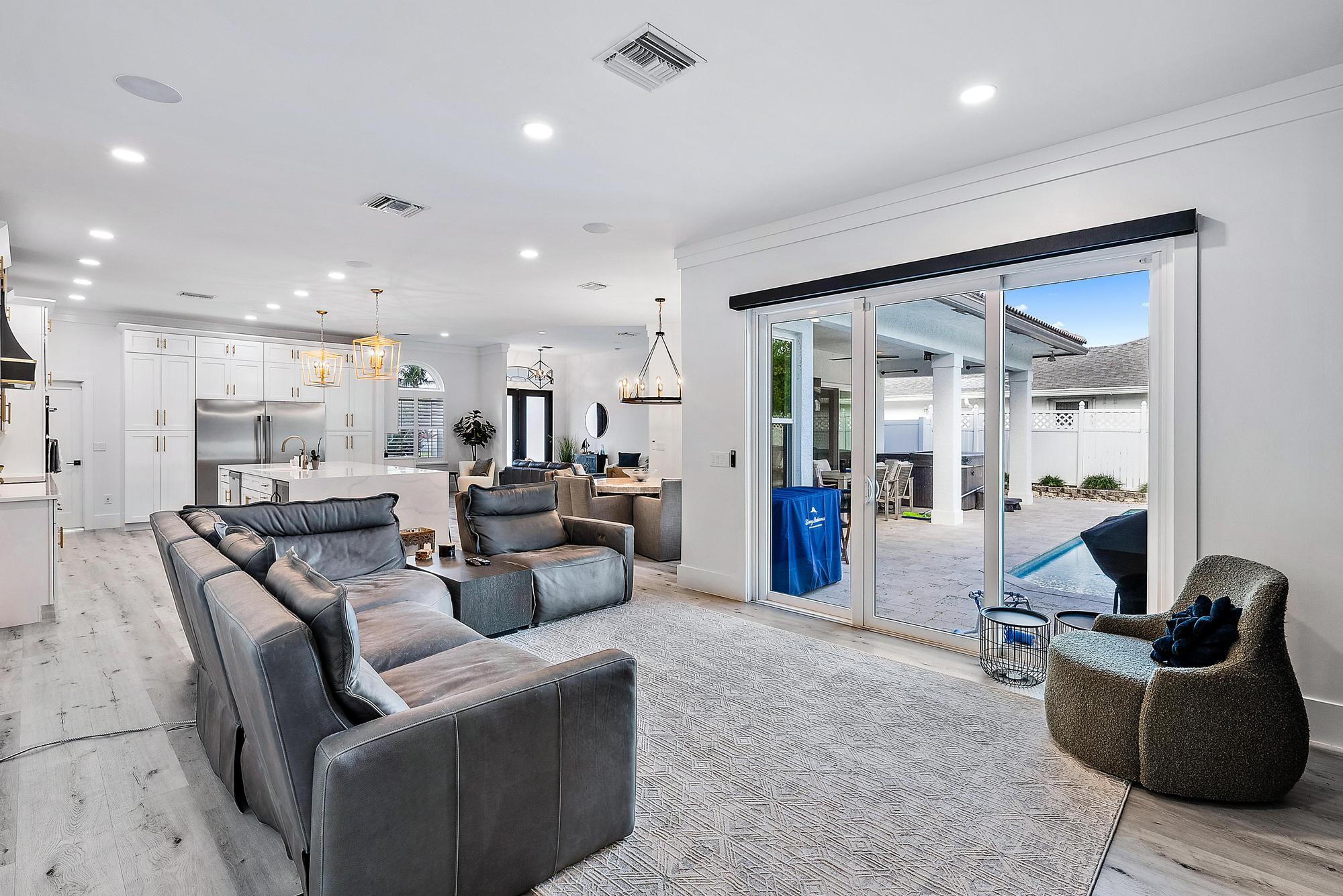 596 N Cypress, Tequesta FL 33469