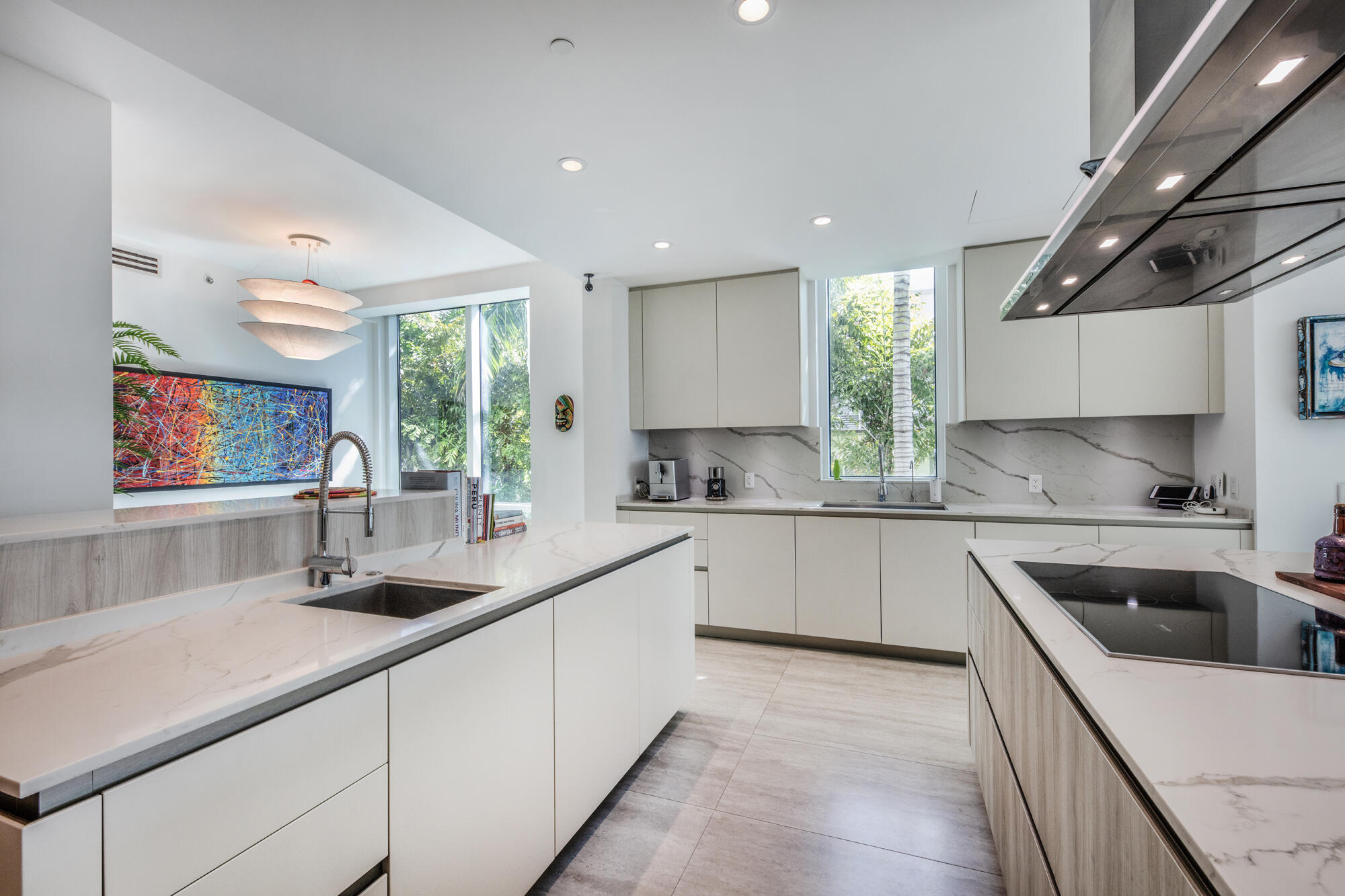 353 SUNSET #202, Fort Lauderdale FL 33301