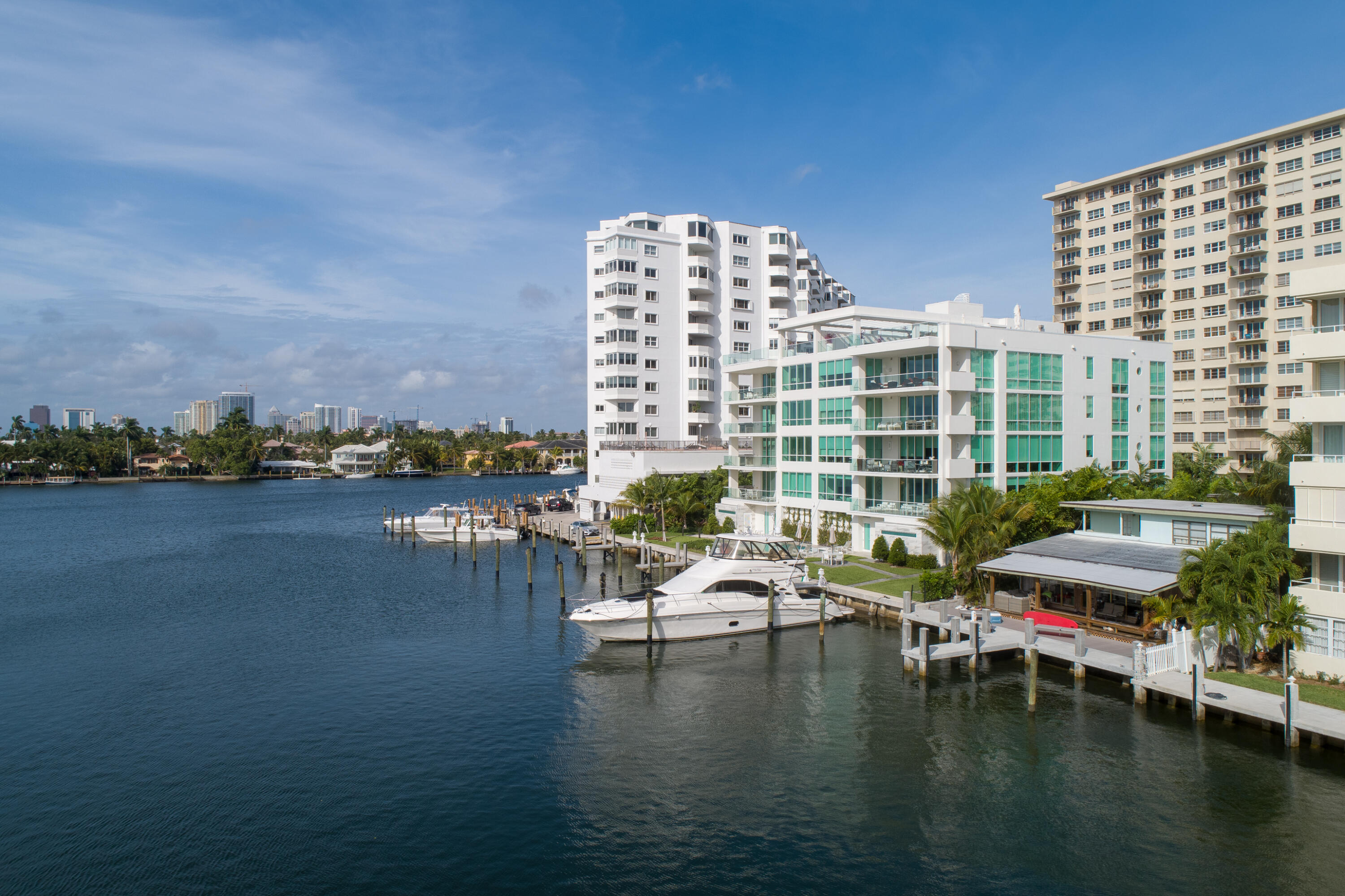 353 SUNSET #202, Fort Lauderdale FL 33301