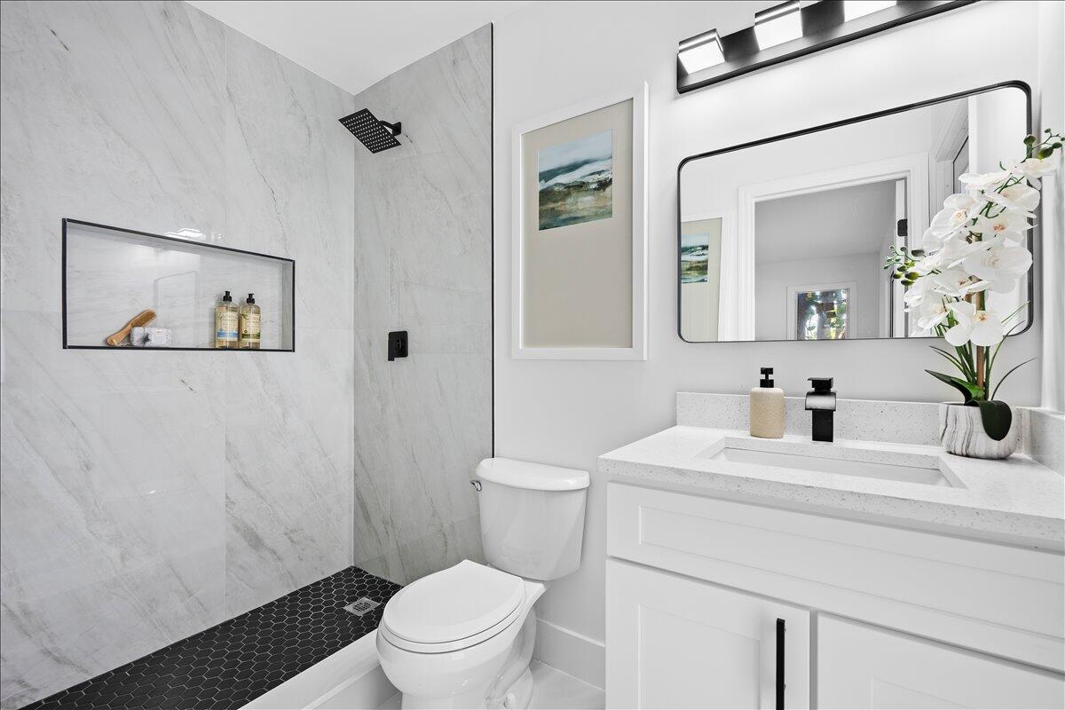 48 Wingo, Tequesta FL 33469