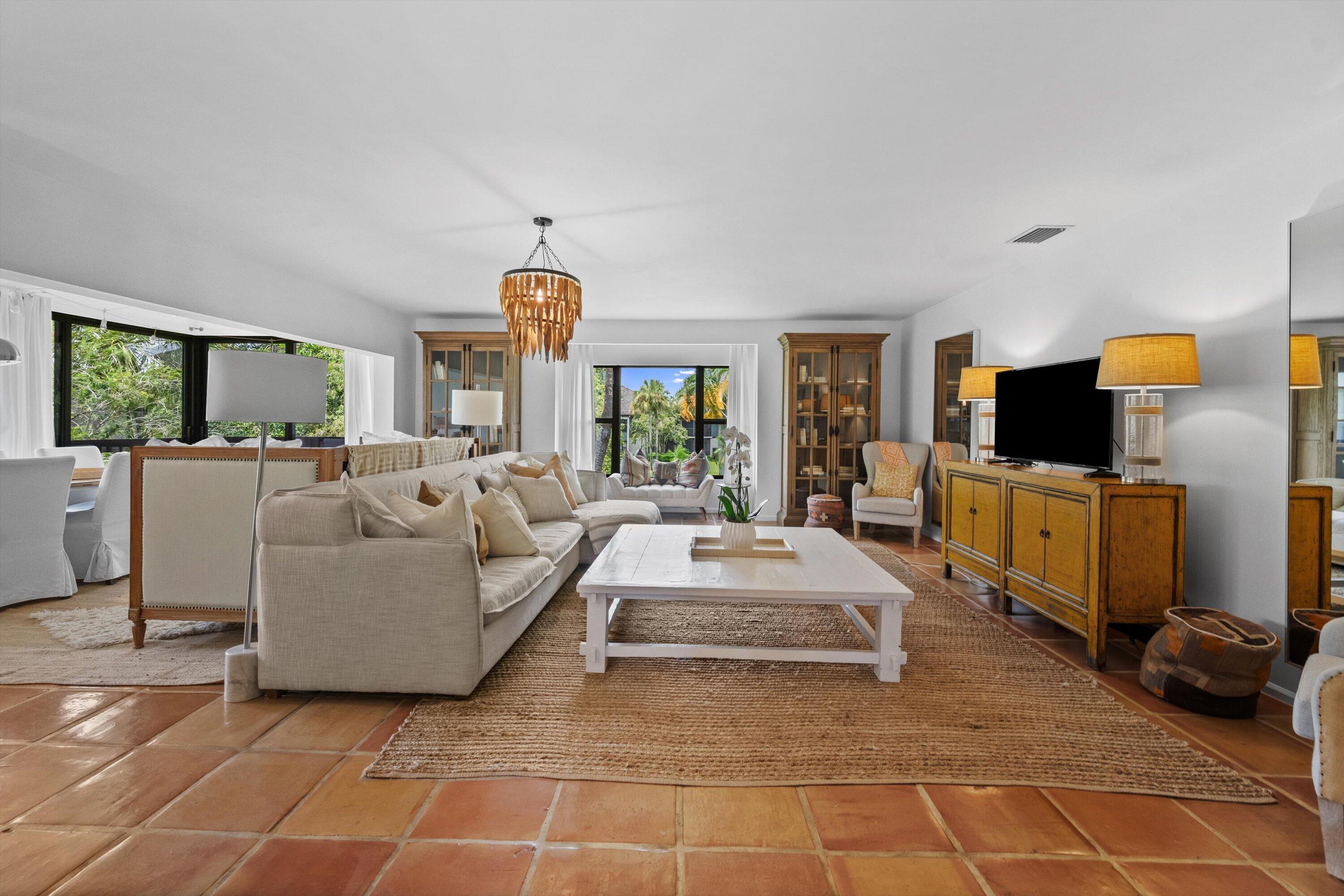 13329 Polo Club #204, Wellington FL 33414