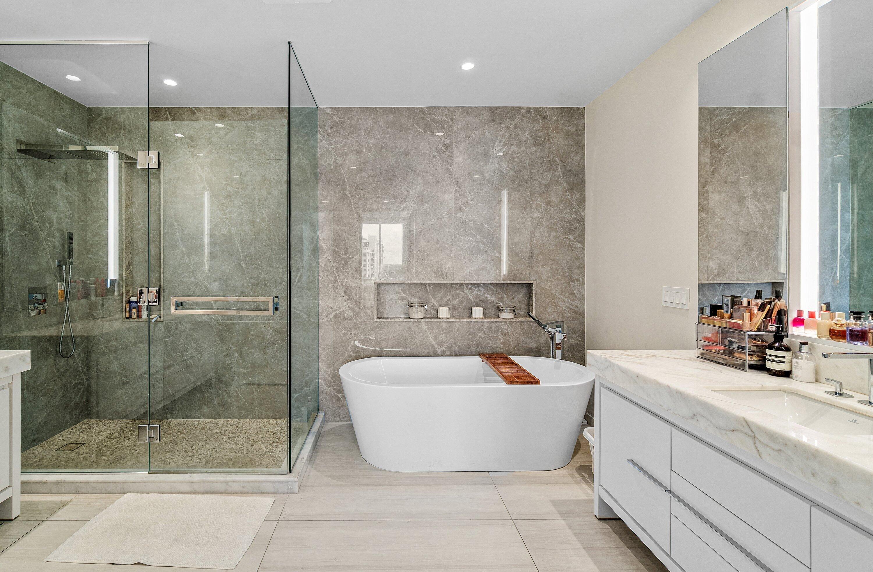 200 SE Mizner #810, Boca Raton FL 33432