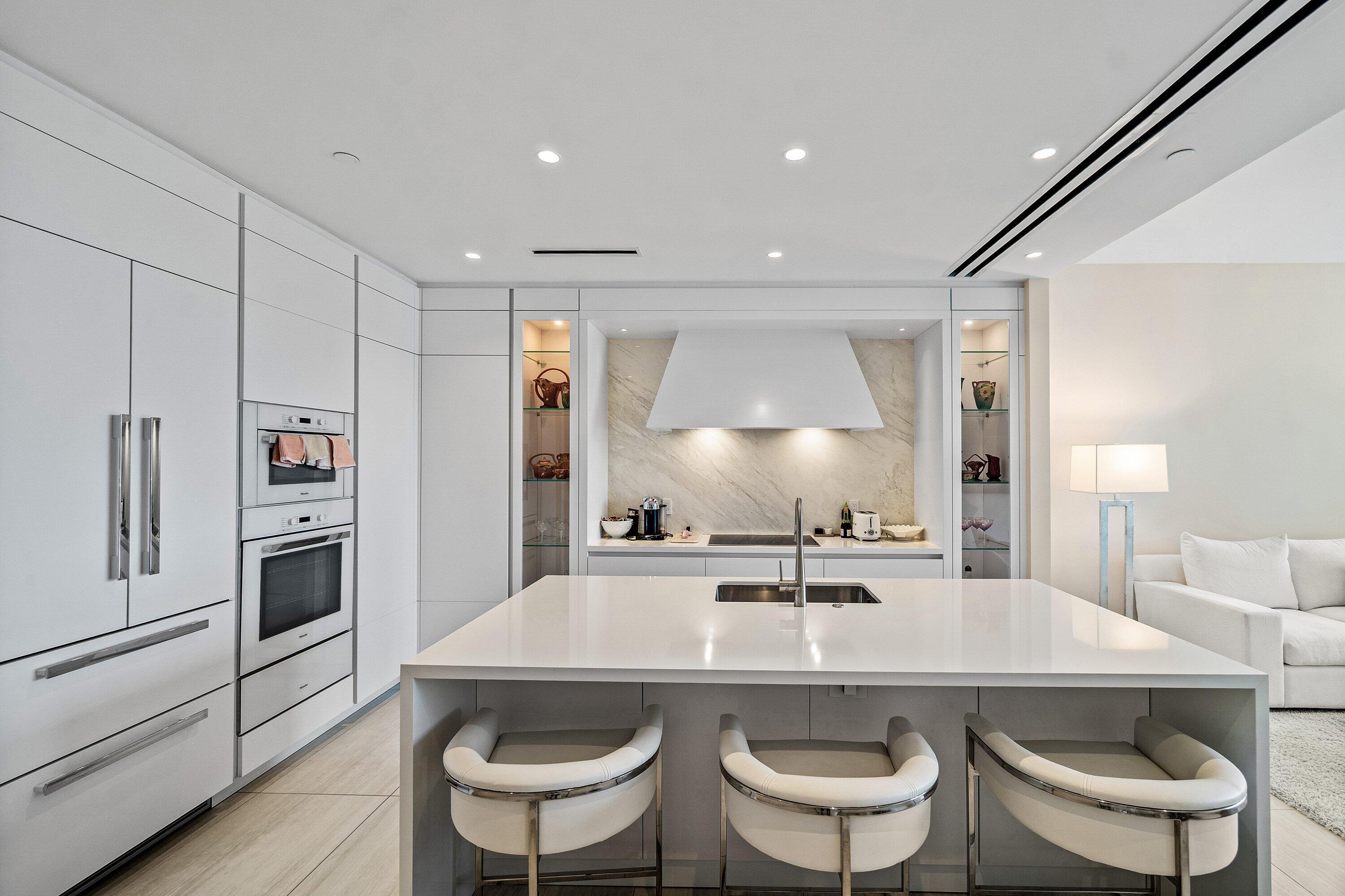 200 SE Mizner #810, Boca Raton FL 33432