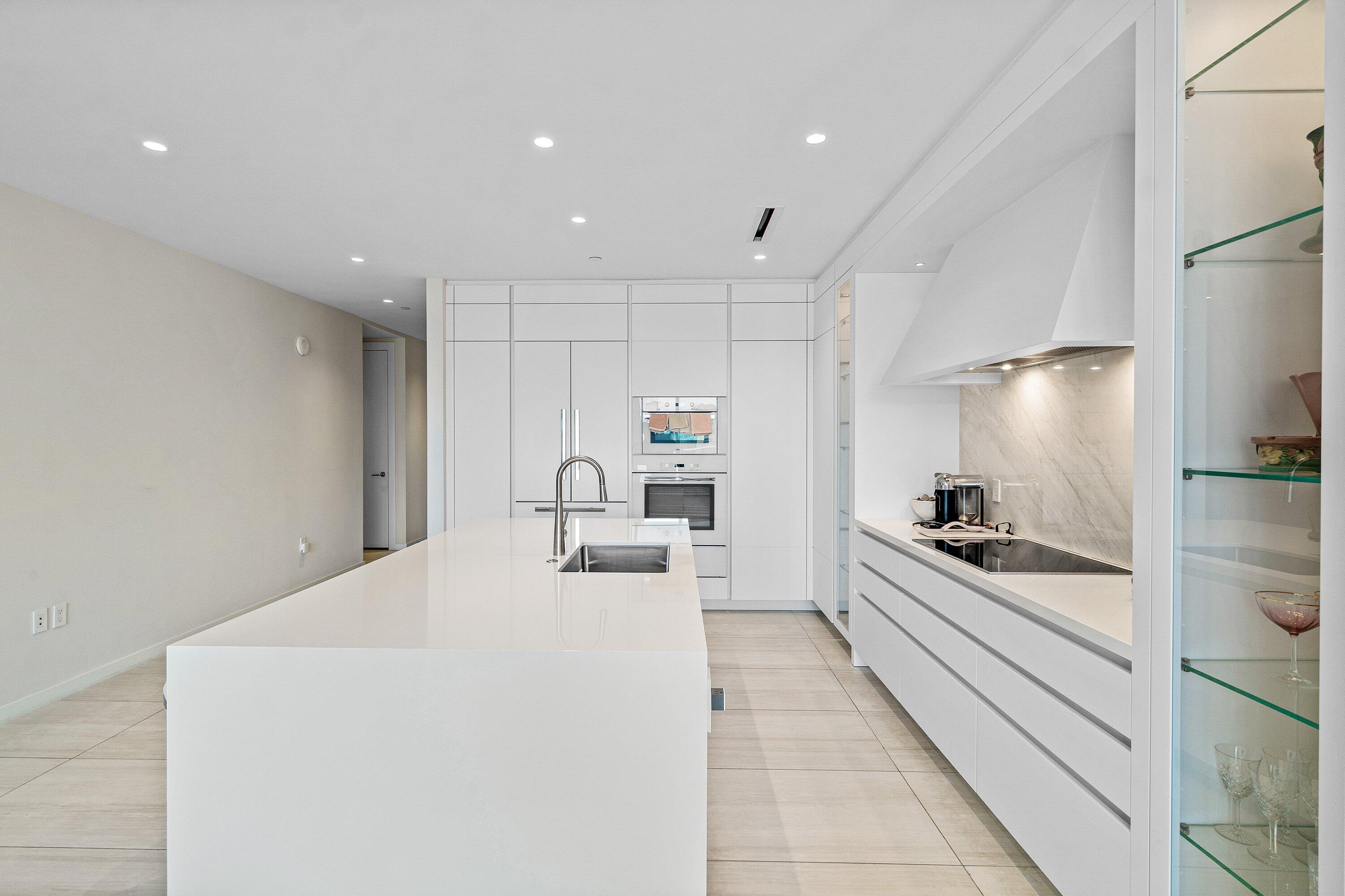 200 SE Mizner #810, Boca Raton FL 33432