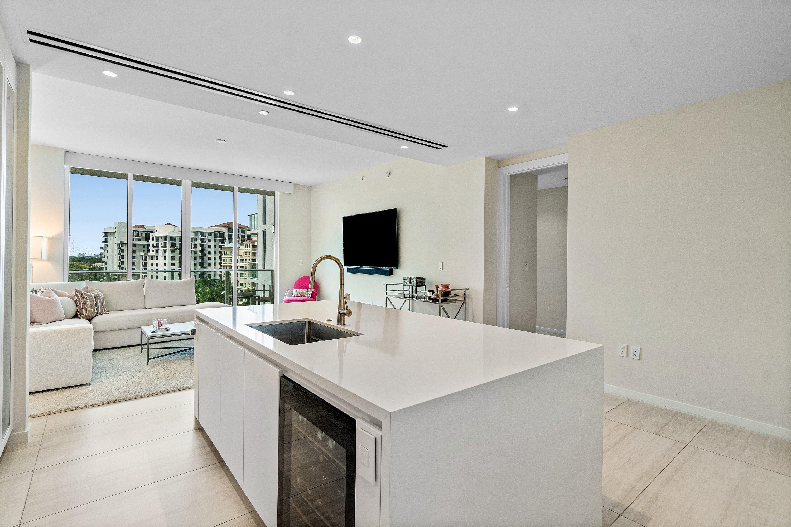 200 SE Mizner #810, Boca Raton FL 33432