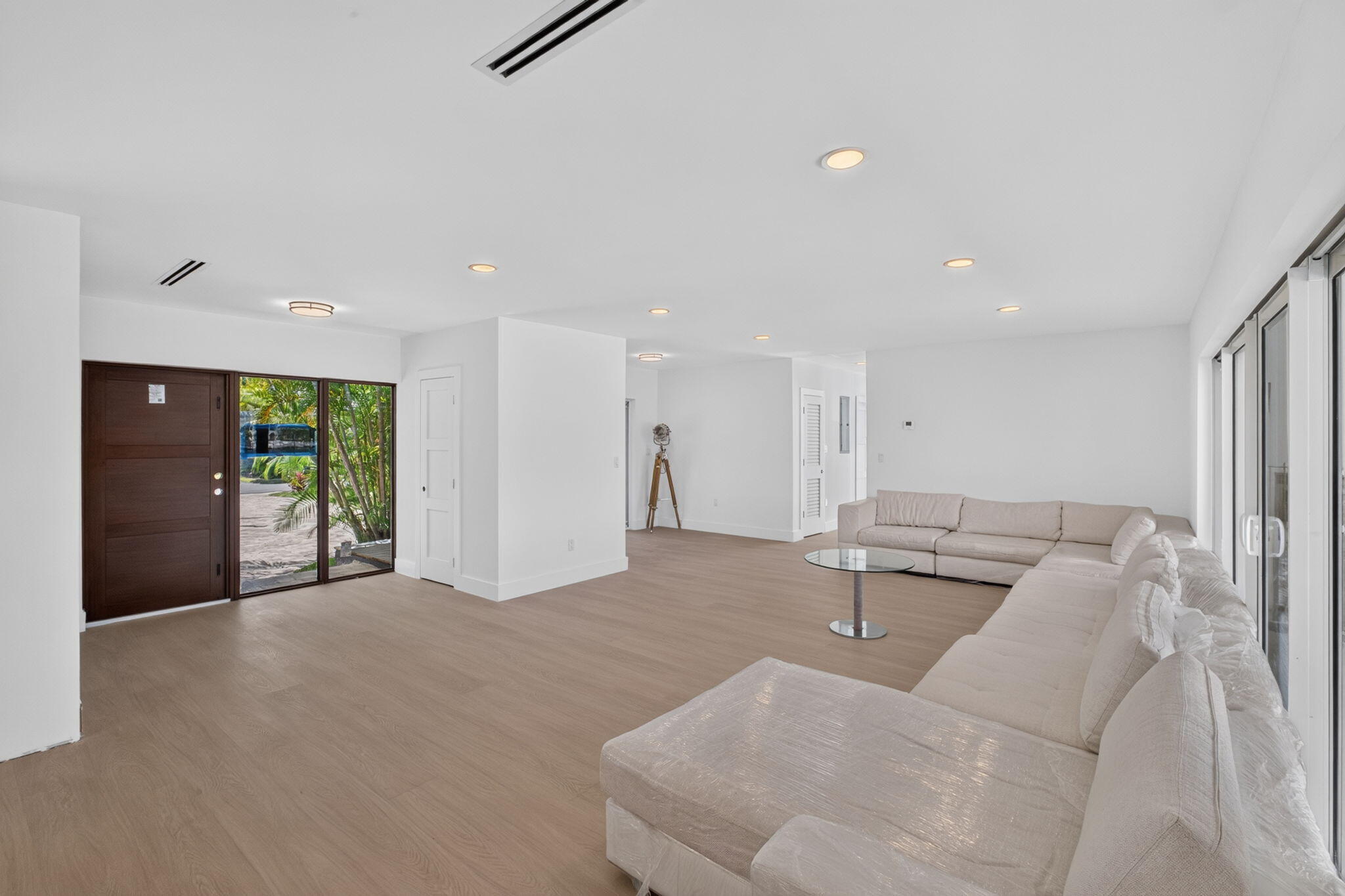631 N Mashta, Key Biscayne FL 33149