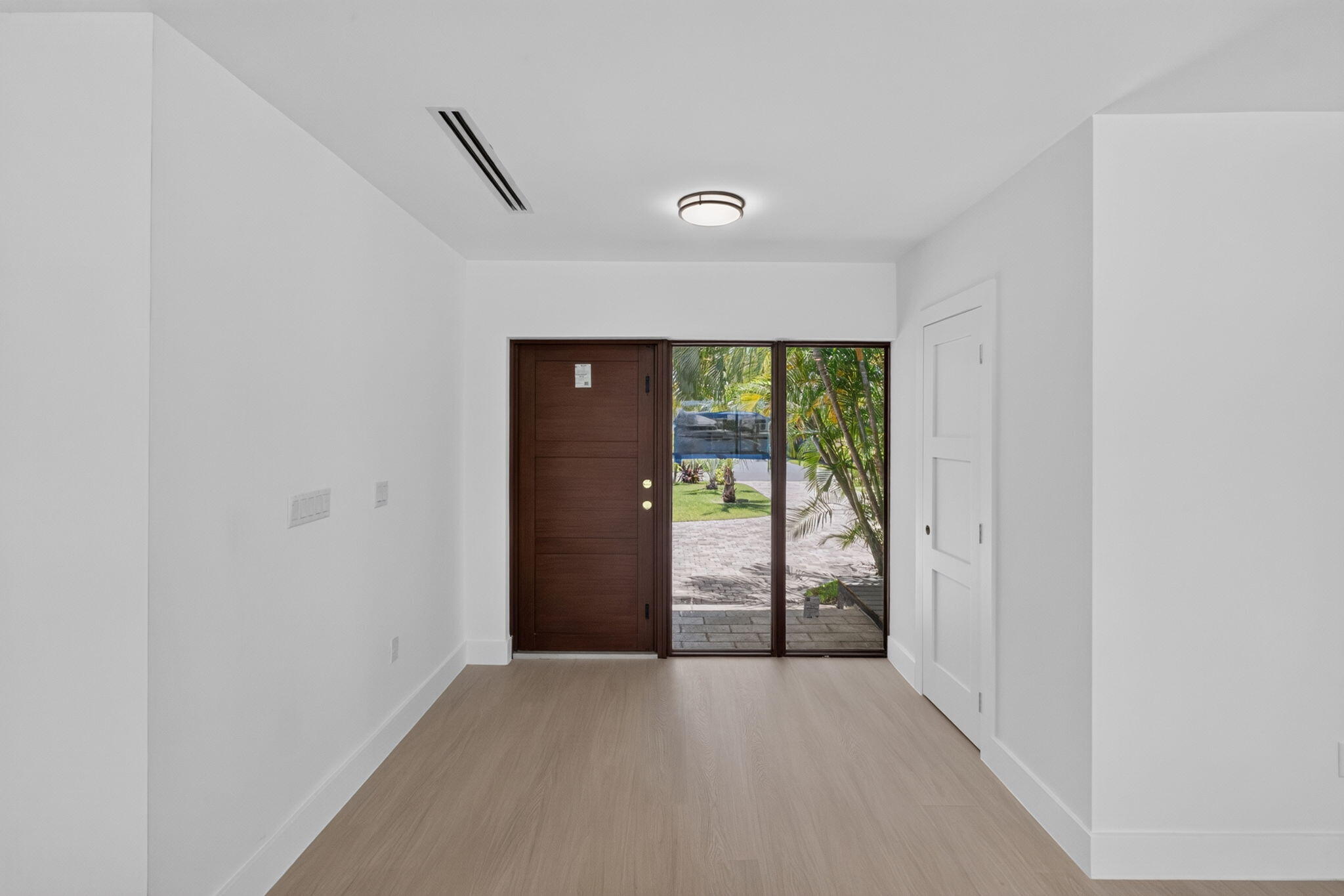 631 N Mashta, Key Biscayne FL 33149