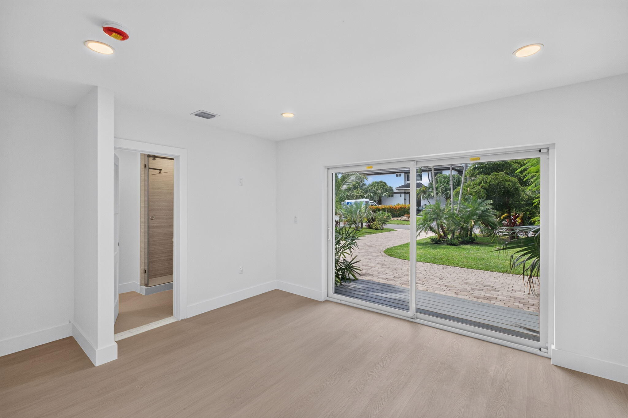 631 N Mashta, Key Biscayne FL 33149