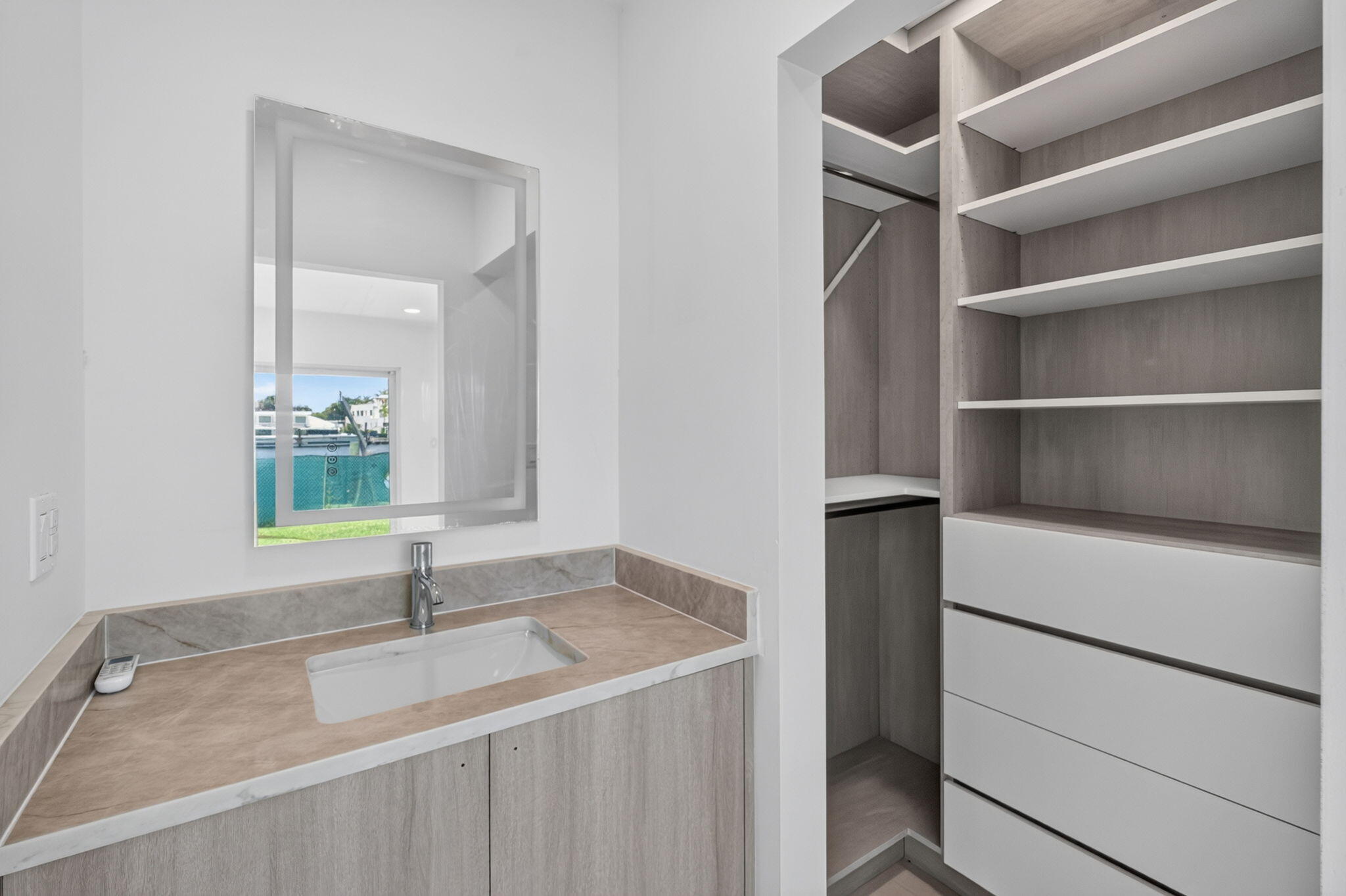 631 N Mashta, Key Biscayne FL 33149