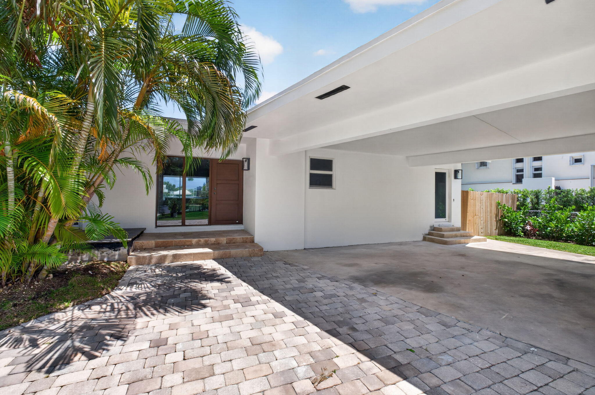 631 N Mashta, Key Biscayne FL 33149