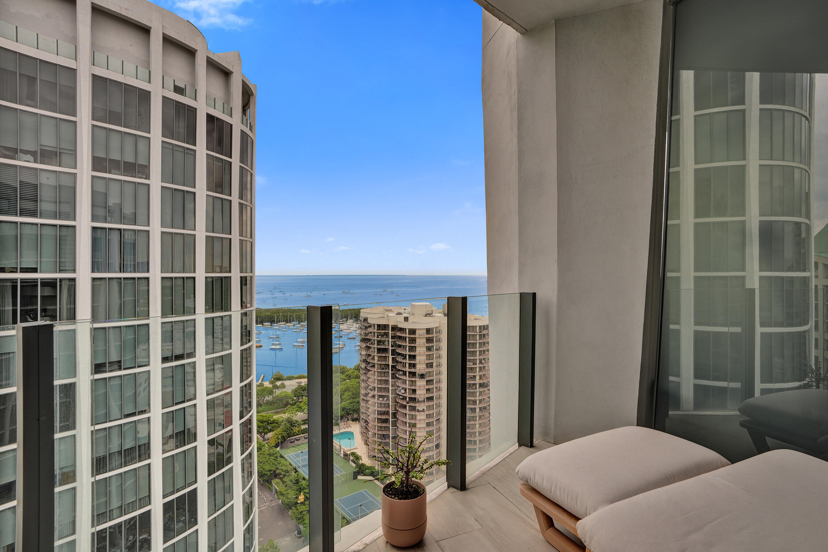 2831 S Bayshore #2204, Miami FL 33133