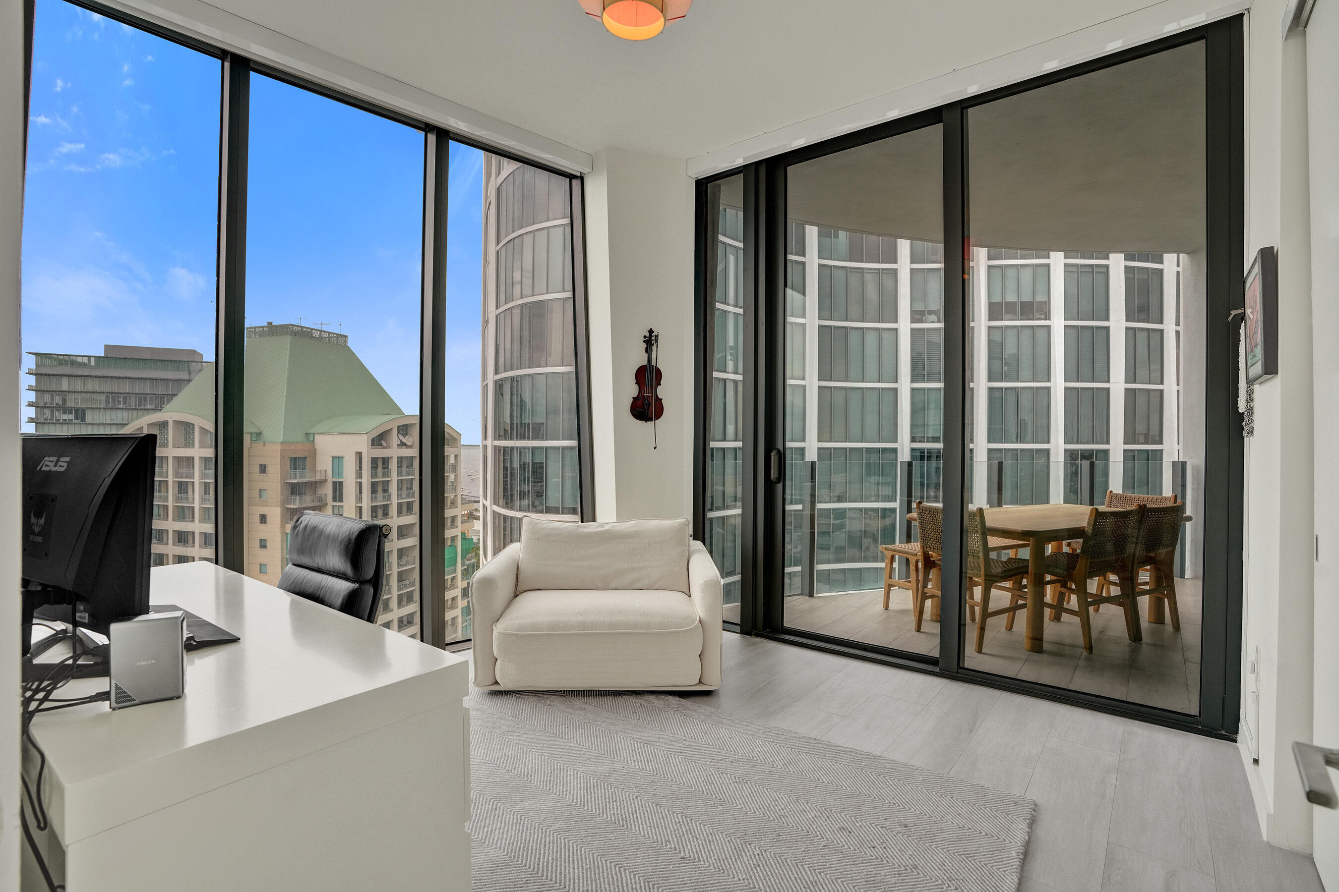 2831 S Bayshore #2204, Miami FL 33133