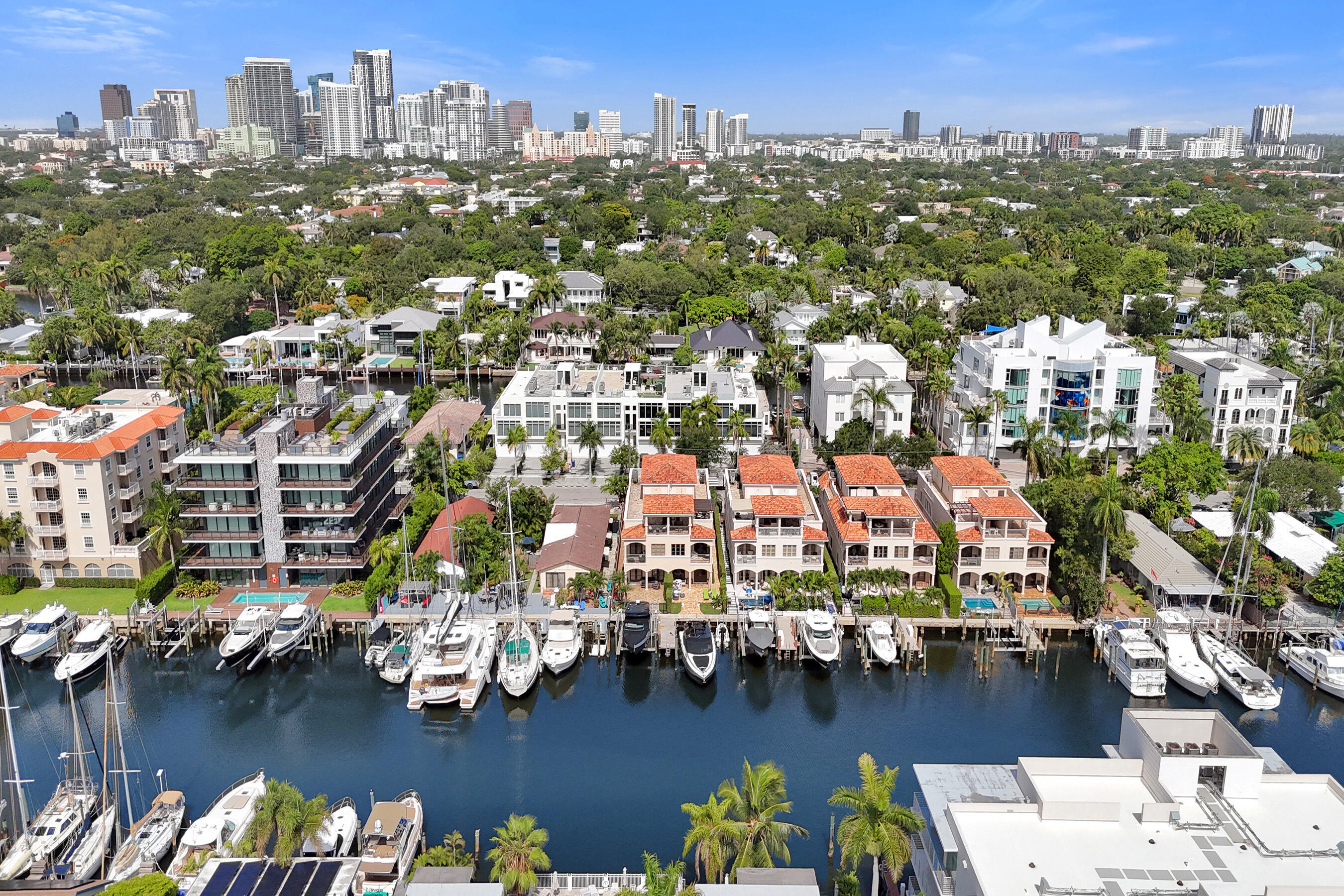 210 HENDRICKS, Fort Lauderdale FL 33301
