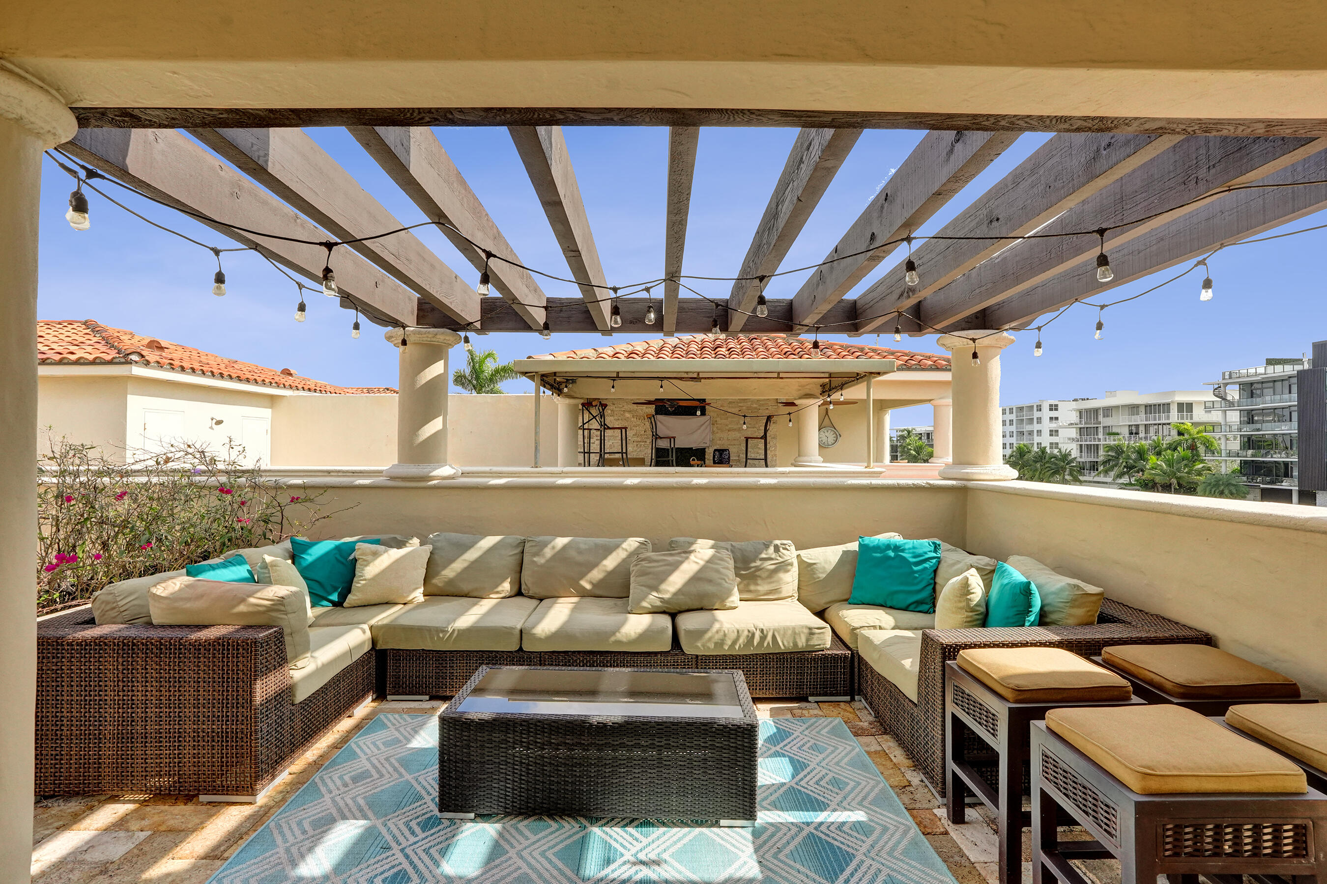210 HENDRICKS, Fort Lauderdale FL 33301