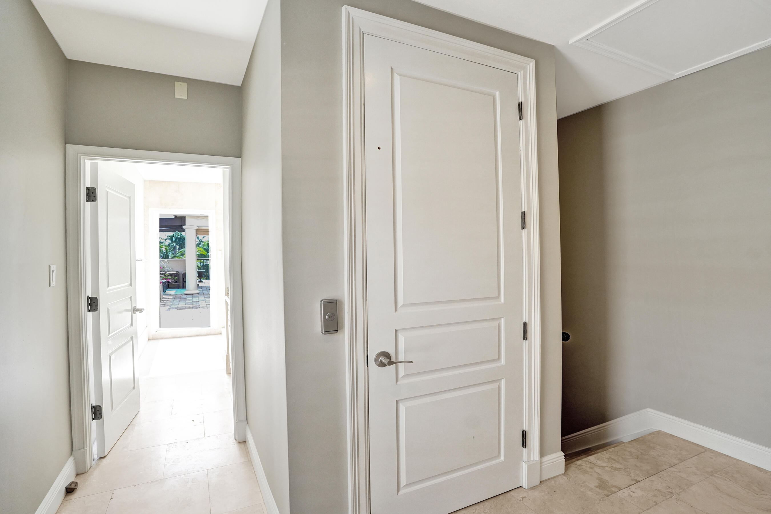 210 HENDRICKS, Fort Lauderdale FL 33301