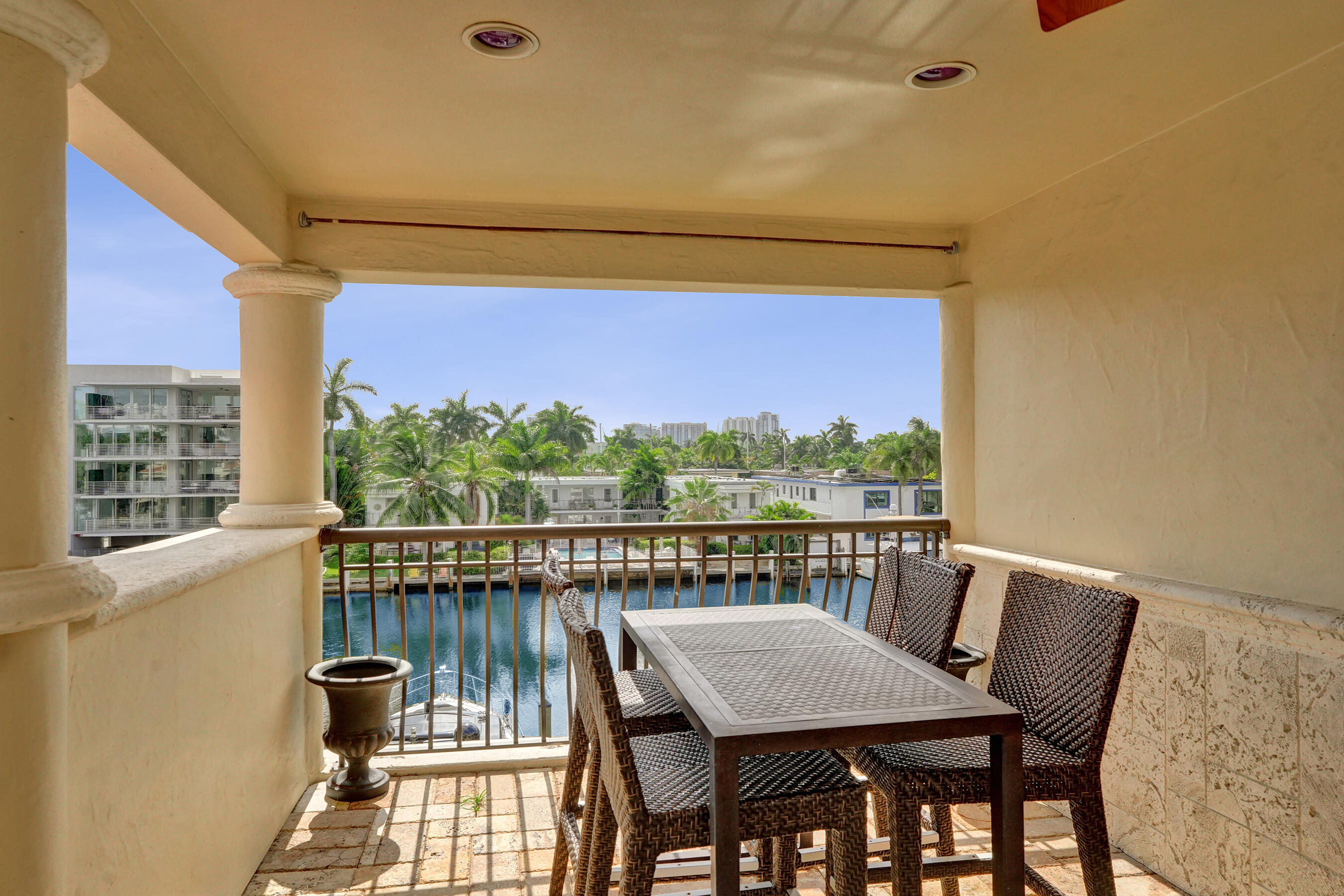 210 HENDRICKS, Fort Lauderdale FL 33301