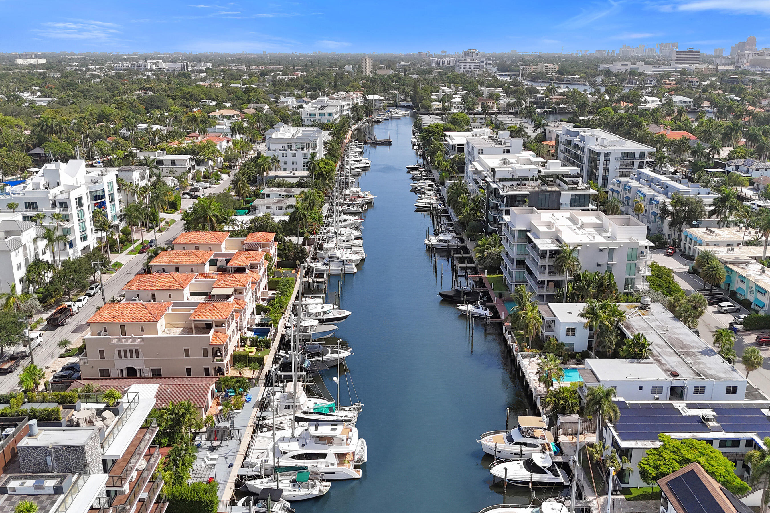 210 HENDRICKS, Fort Lauderdale FL 33301