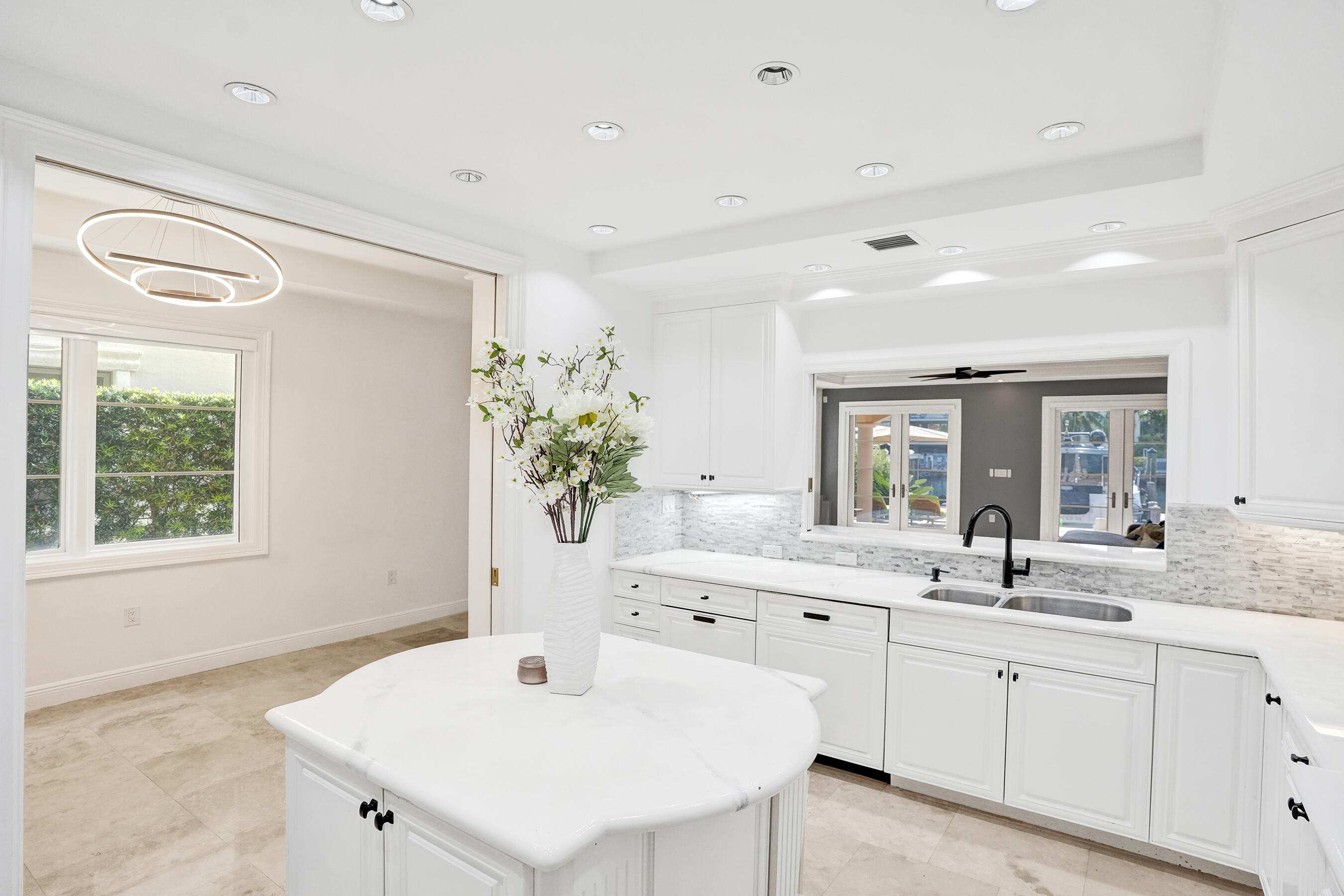 210 HENDRICKS, Fort Lauderdale FL 33301