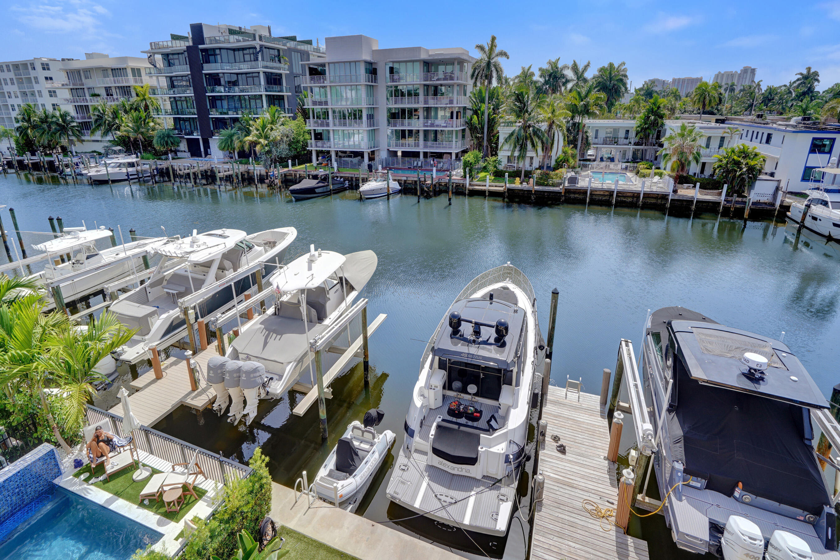 210 HENDRICKS, Fort Lauderdale FL 33301