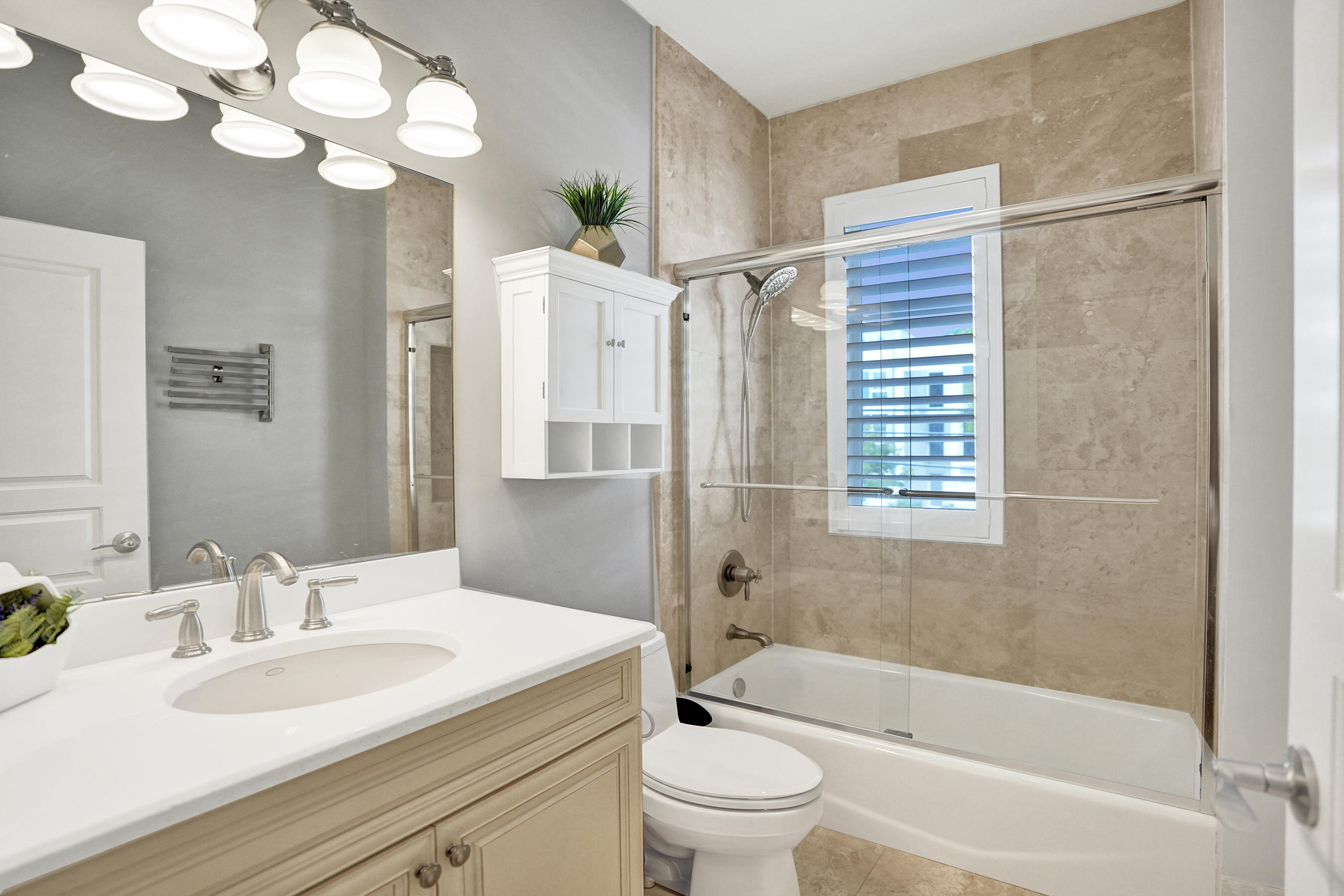 210 HENDRICKS, Fort Lauderdale FL 33301