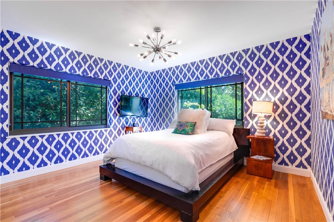 1132 NE 105TH, Miami Shores FL 33138