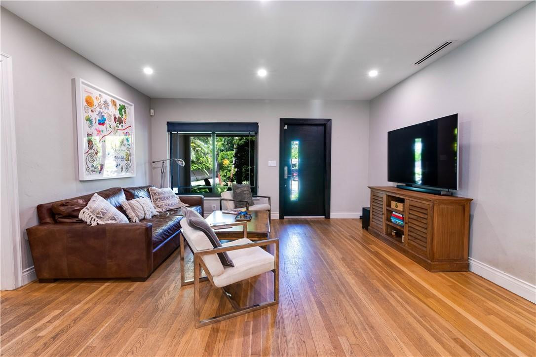 1132 NE 105TH, Miami Shores FL 33138