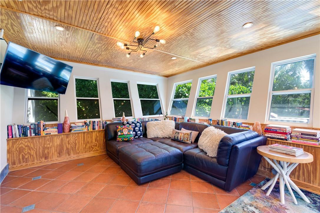 1132 NE 105TH, Miami Shores FL 33138