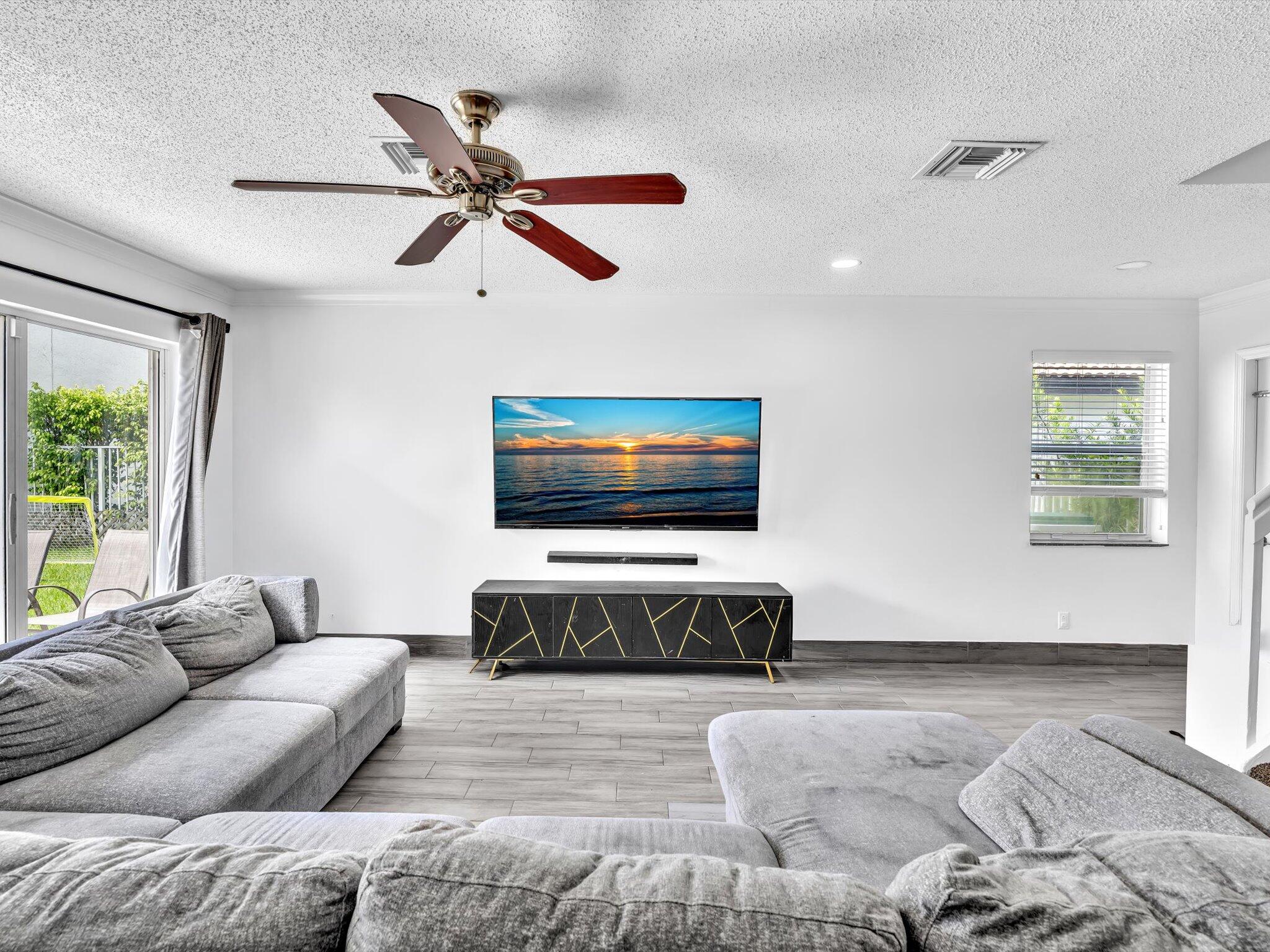 7145 CRESCENT CREEK, Coconut Creek FL 33073