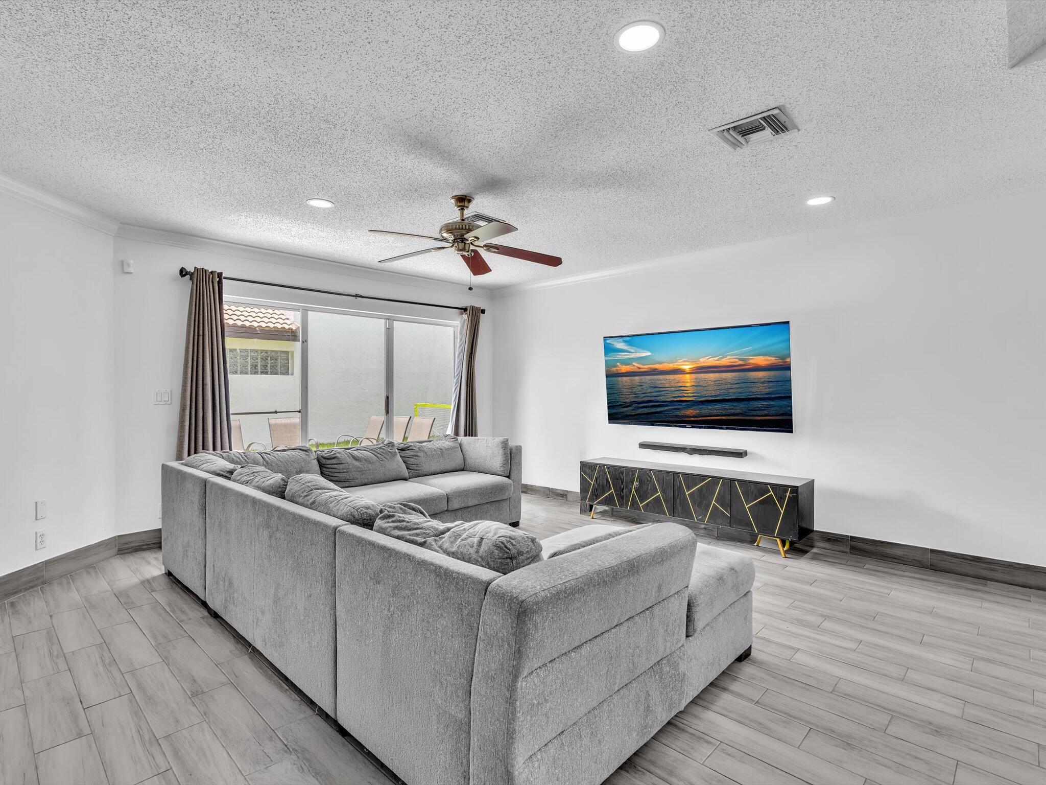 7145 CRESCENT CREEK, Coconut Creek FL 33073