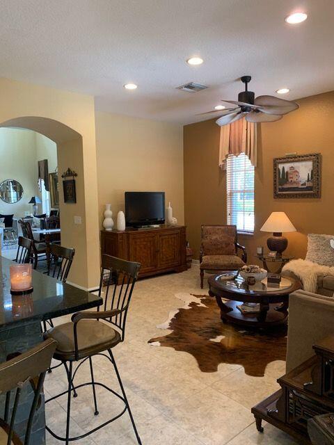 1136 VINTNER, Palm Beach Gardens FL 33410