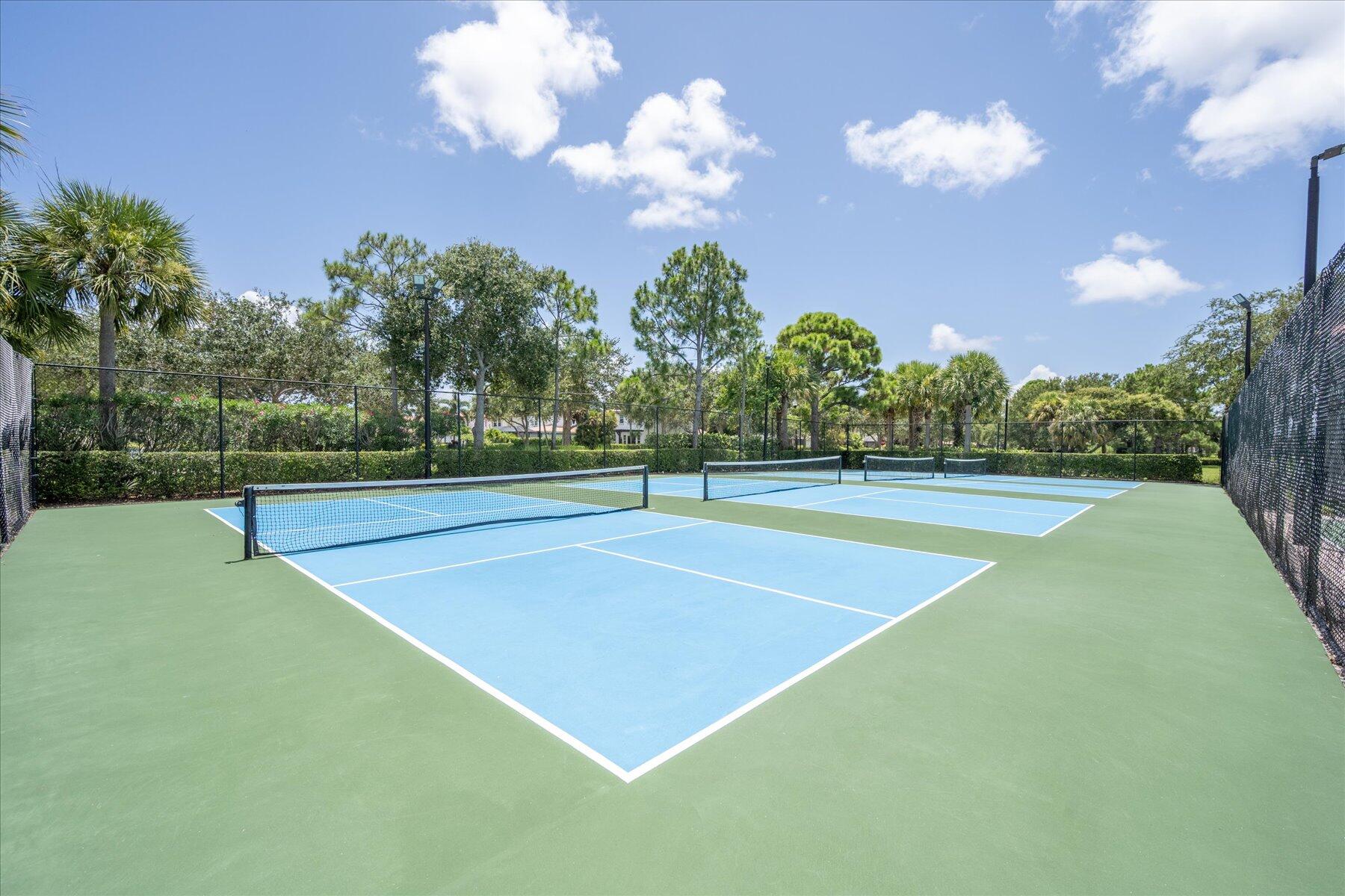 1136 VINTNER, Palm Beach Gardens FL 33410