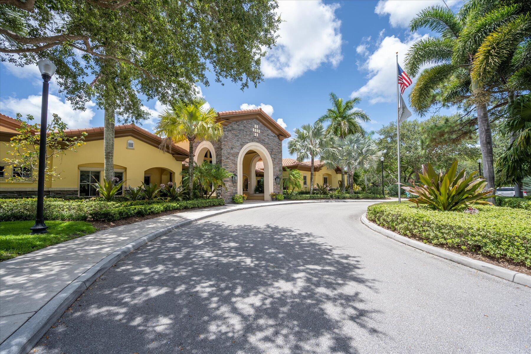 1136 VINTNER, Palm Beach Gardens FL 33410
