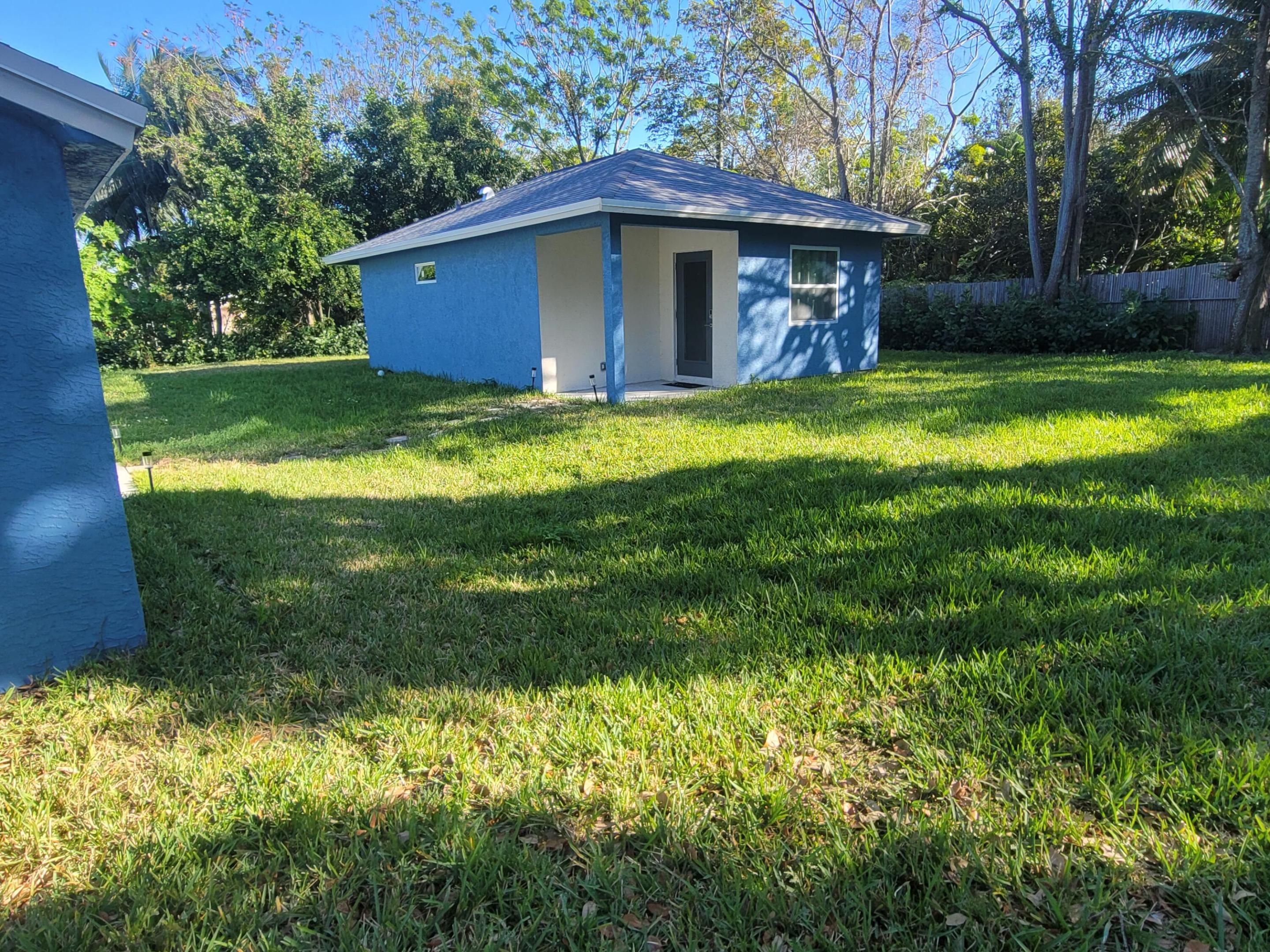 106 E Chandler, West Palm Beach FL 33406