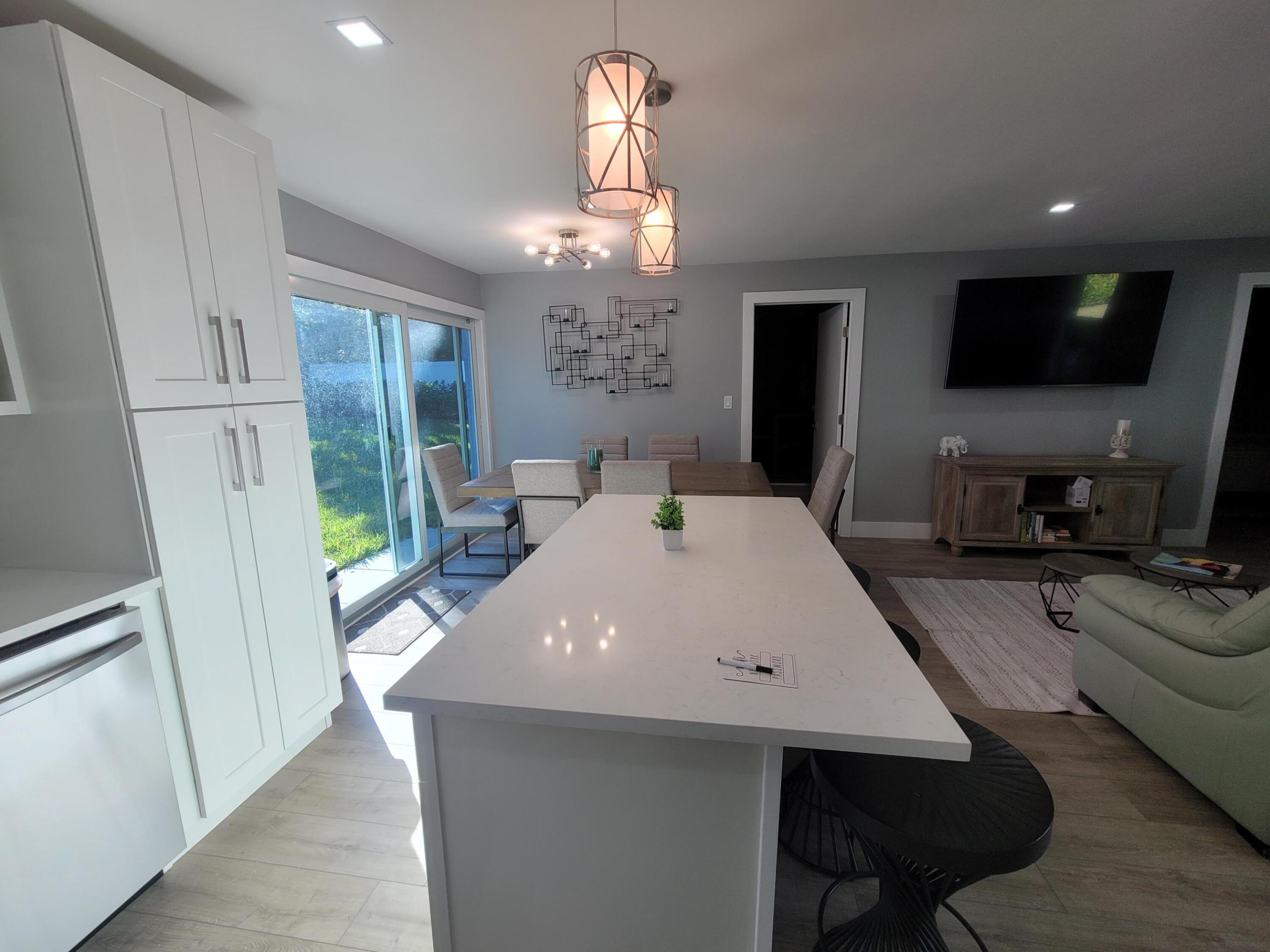 106 E Chandler, West Palm Beach FL 33406