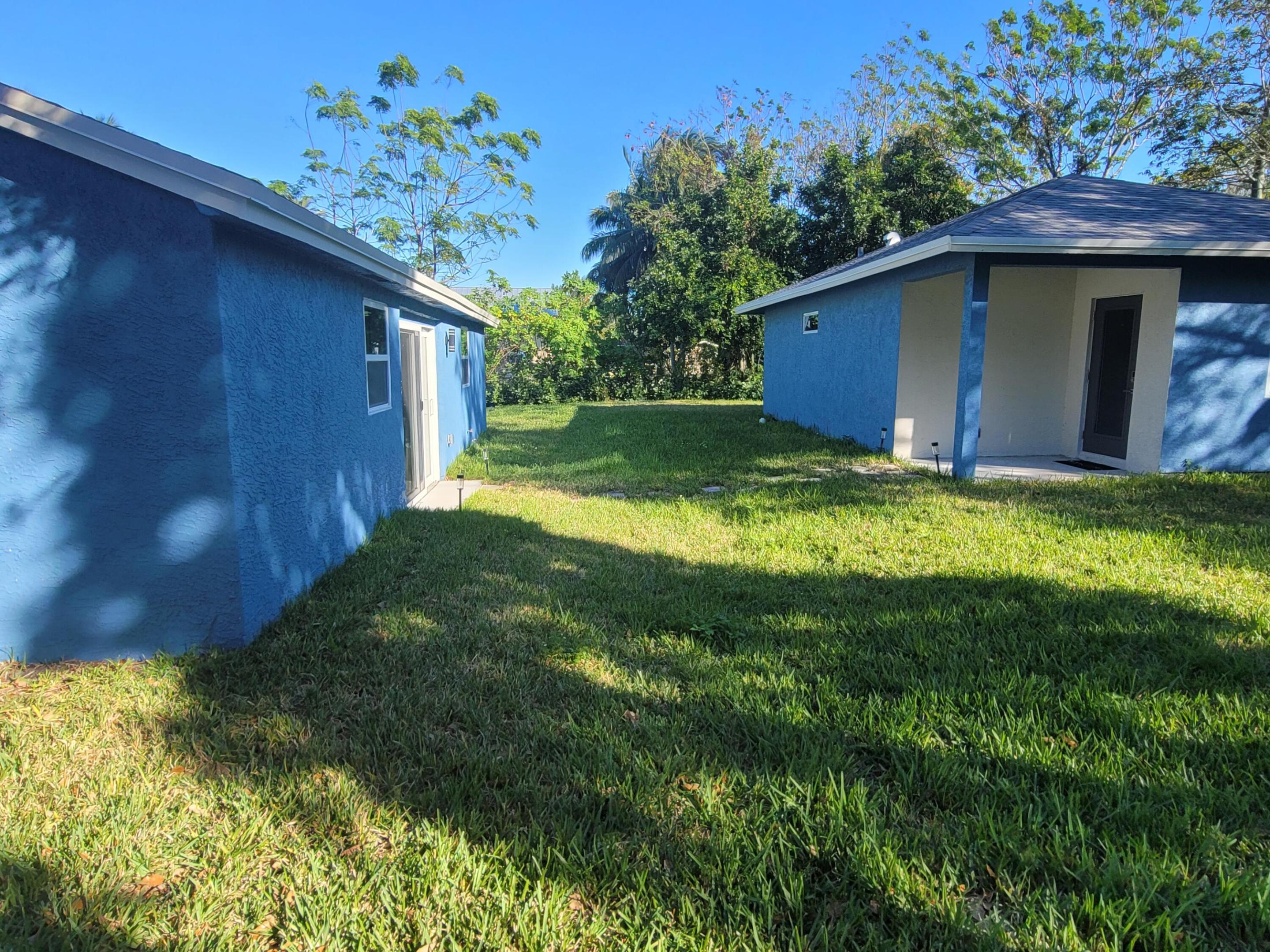 106 E Chandler, West Palm Beach FL 33406