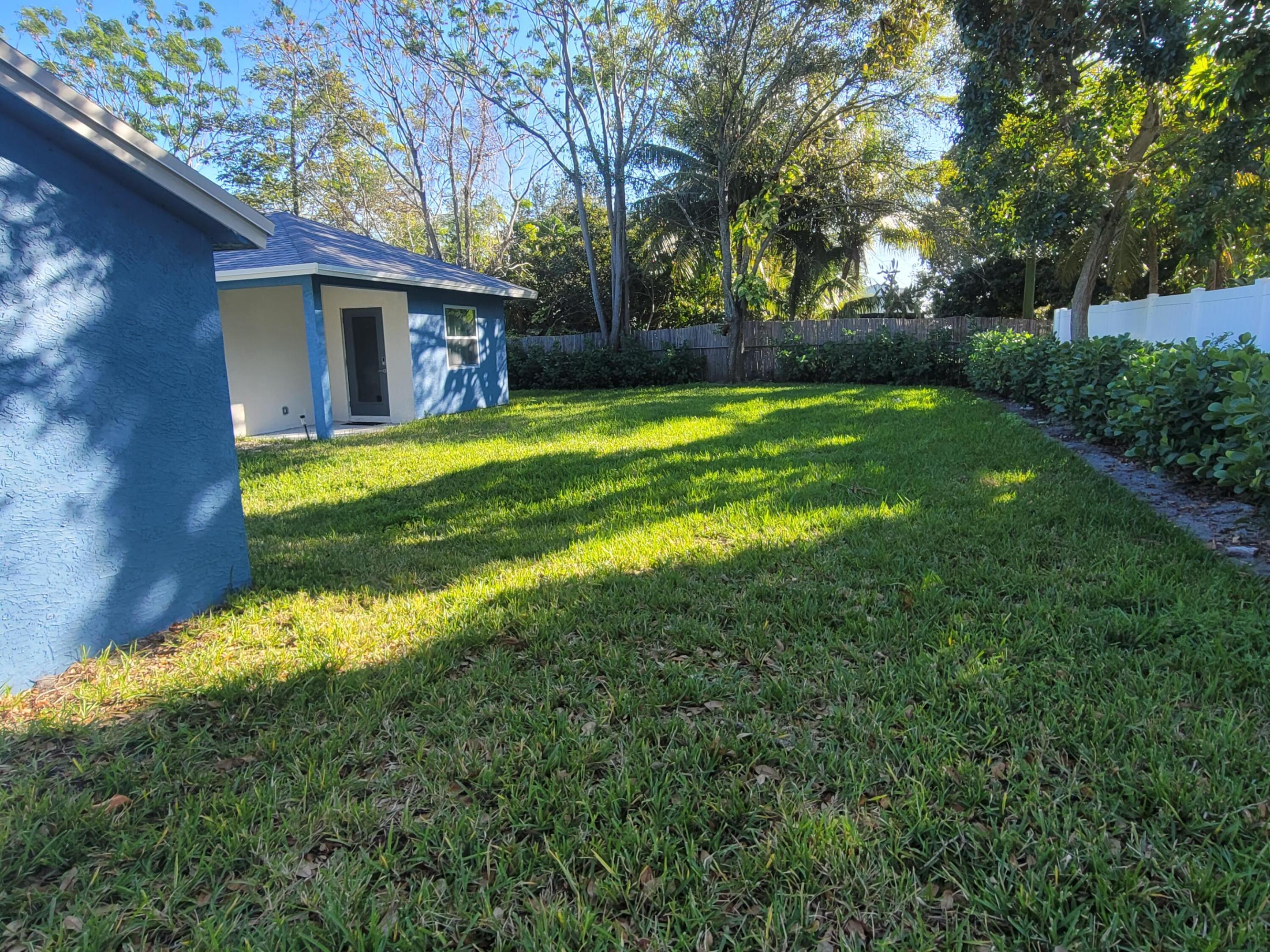 106 E Chandler, West Palm Beach FL 33406