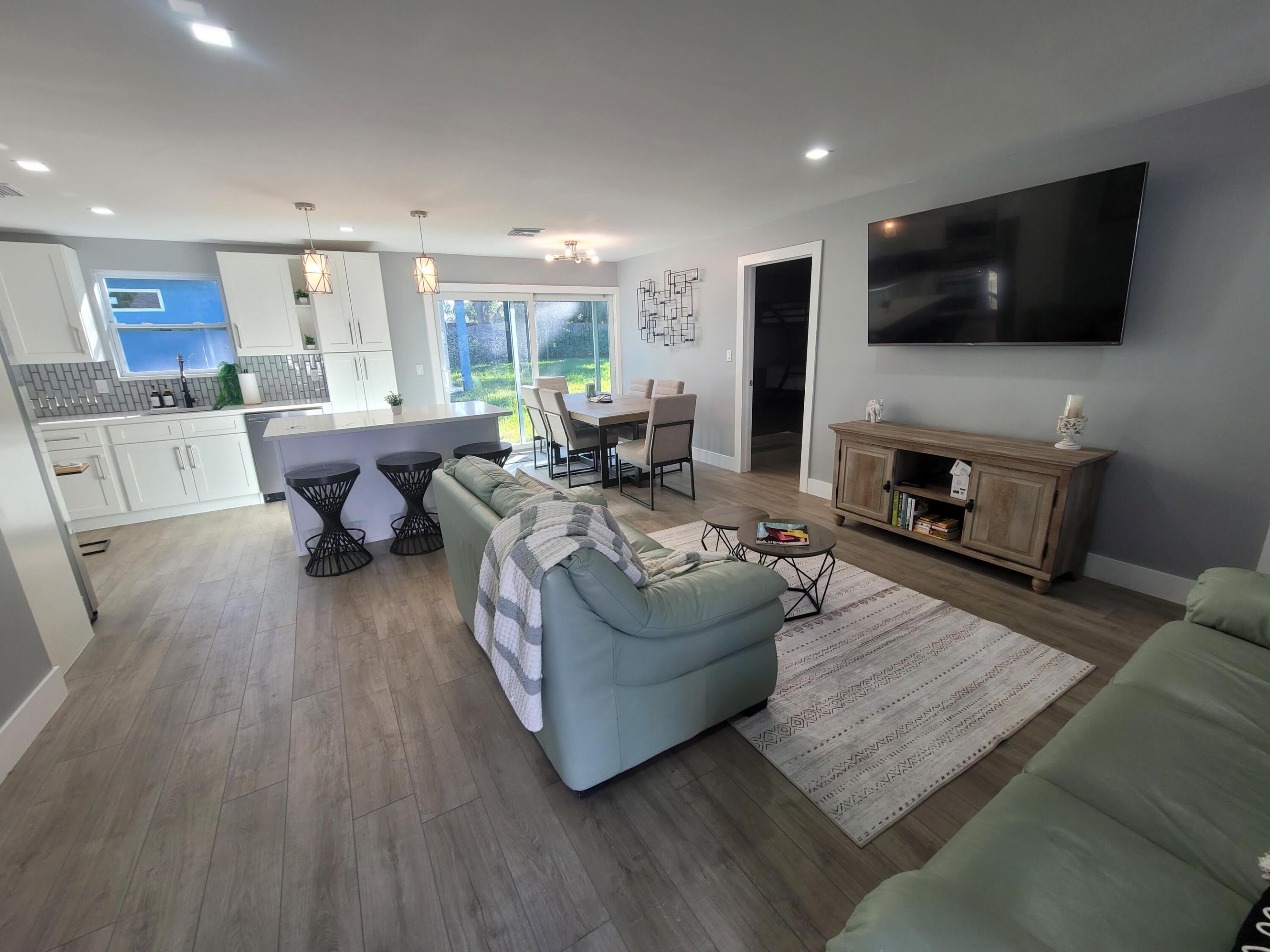 106 E Chandler, West Palm Beach FL 33406