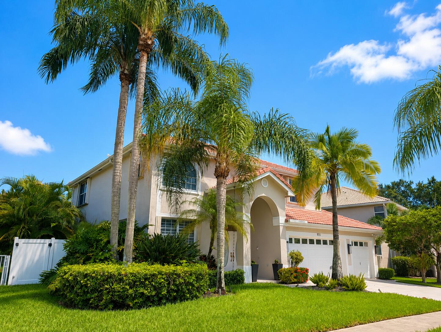 855 SW 174th, Pembroke Pines FL 33029